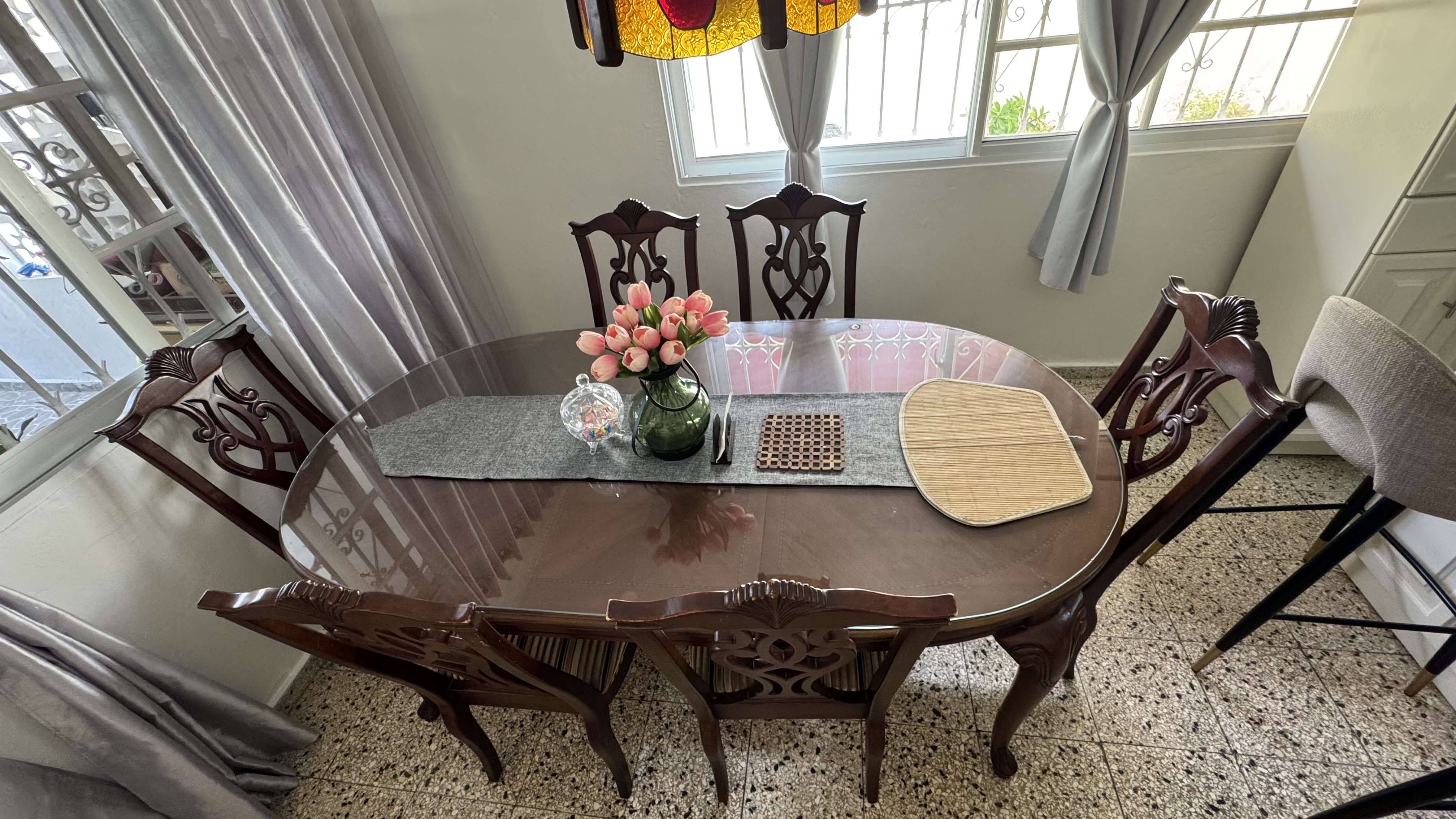 electrodomesticos - Comedor importado en madera nogal  0
