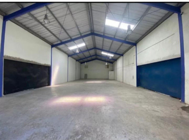 oficinas y locales comerciales -  NAVE INDUSTRIAL  Av. Isabel Aguiar SDO  0