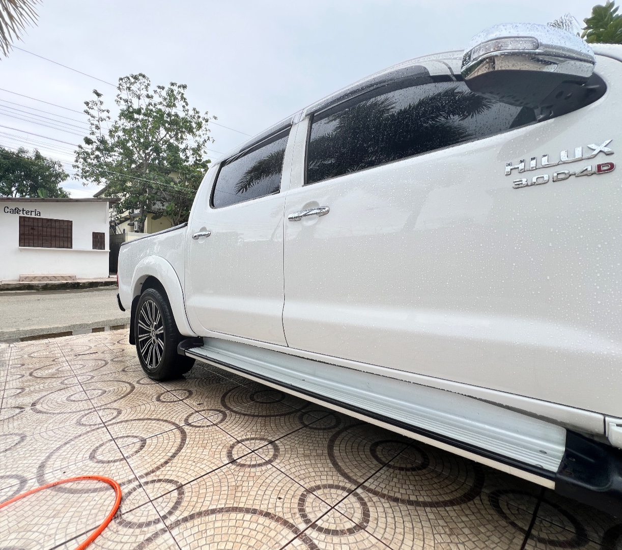 jeepetas y camionetas - TOYOTA HILUX SRV 2013 2