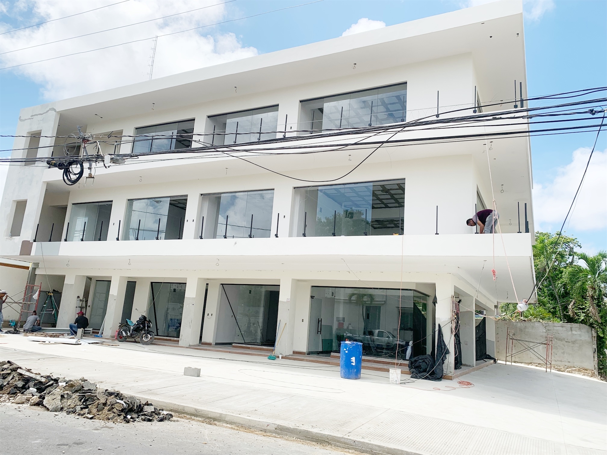 oficinas y locales comerciales - Local céntrico en los prados 6