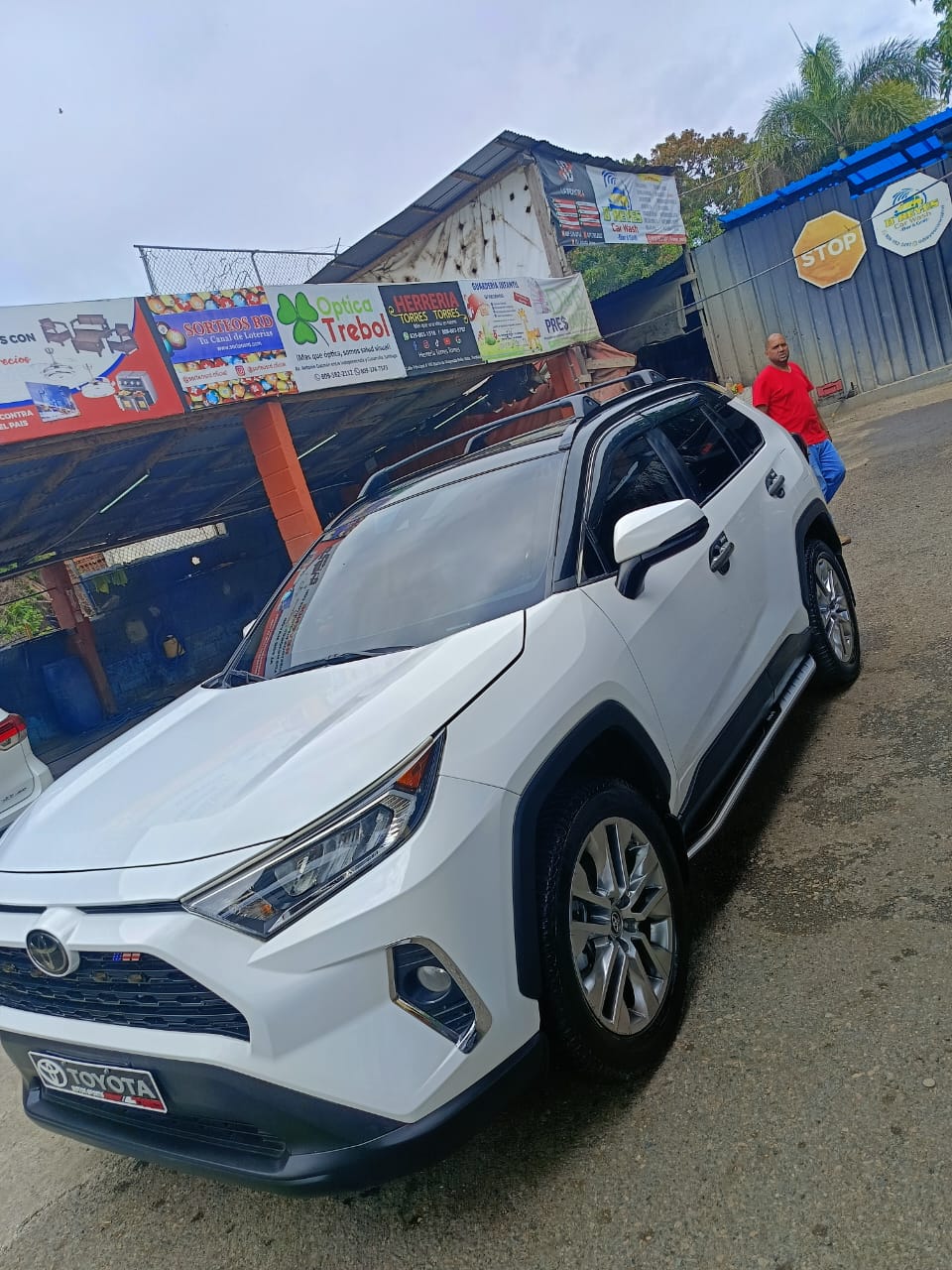 jeepetas y camionetas - Toyota rav4 2019 xle premium  3