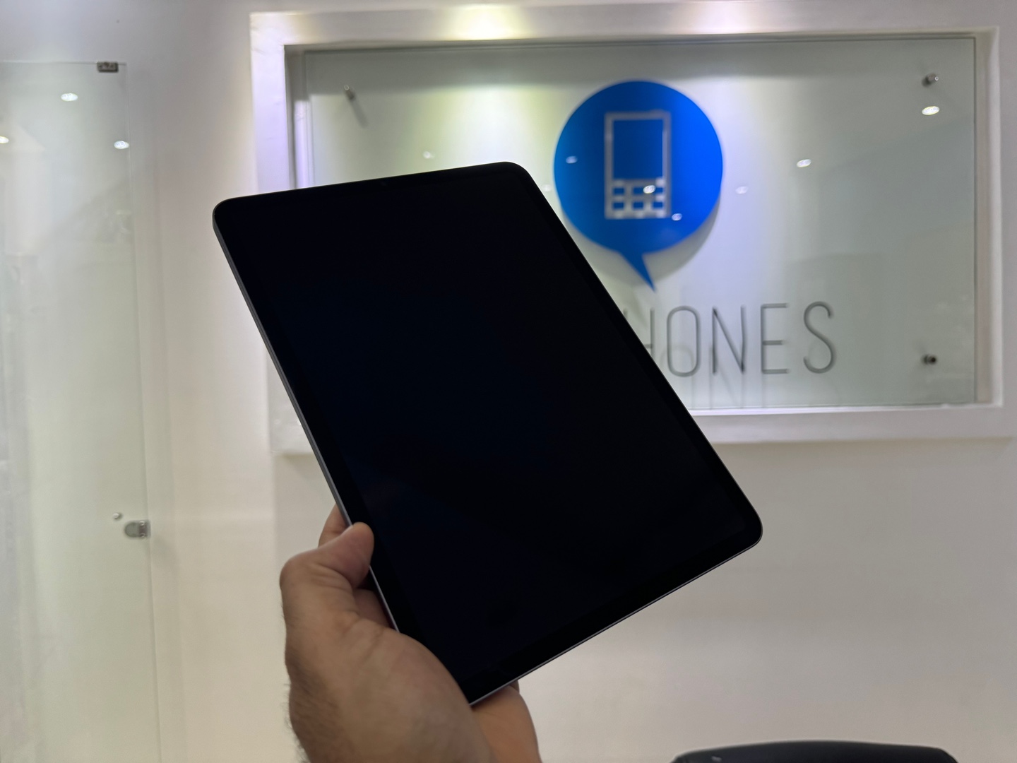celulares y tabletas - iPad Pro 11- inch 3ra Generación 256GB Wi-Fi Space Gray Como Nueva RD$ 36,500 NE 2