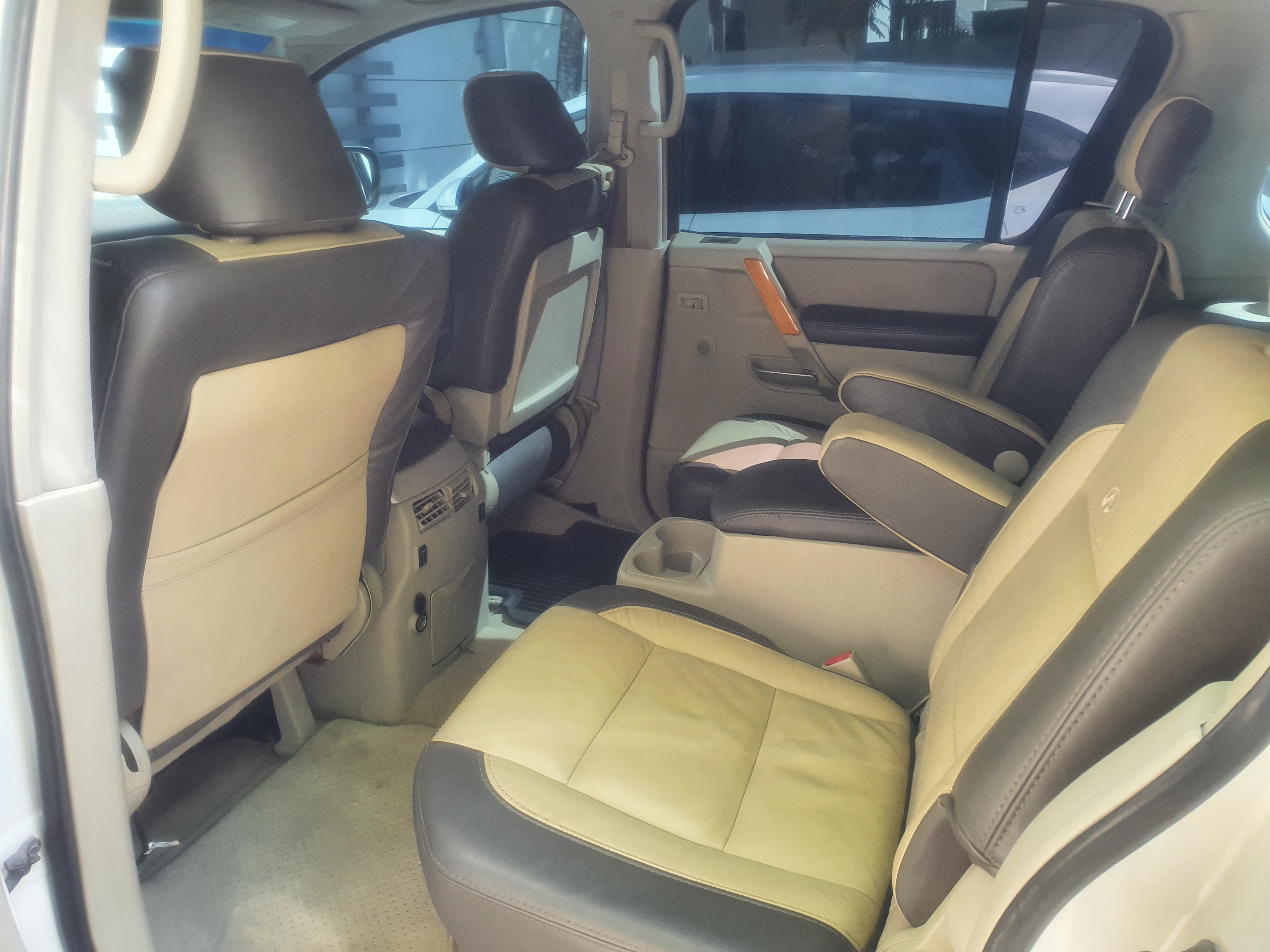 jeepetas y camionetas - INFINITI QX56 2006 BLANCA 1