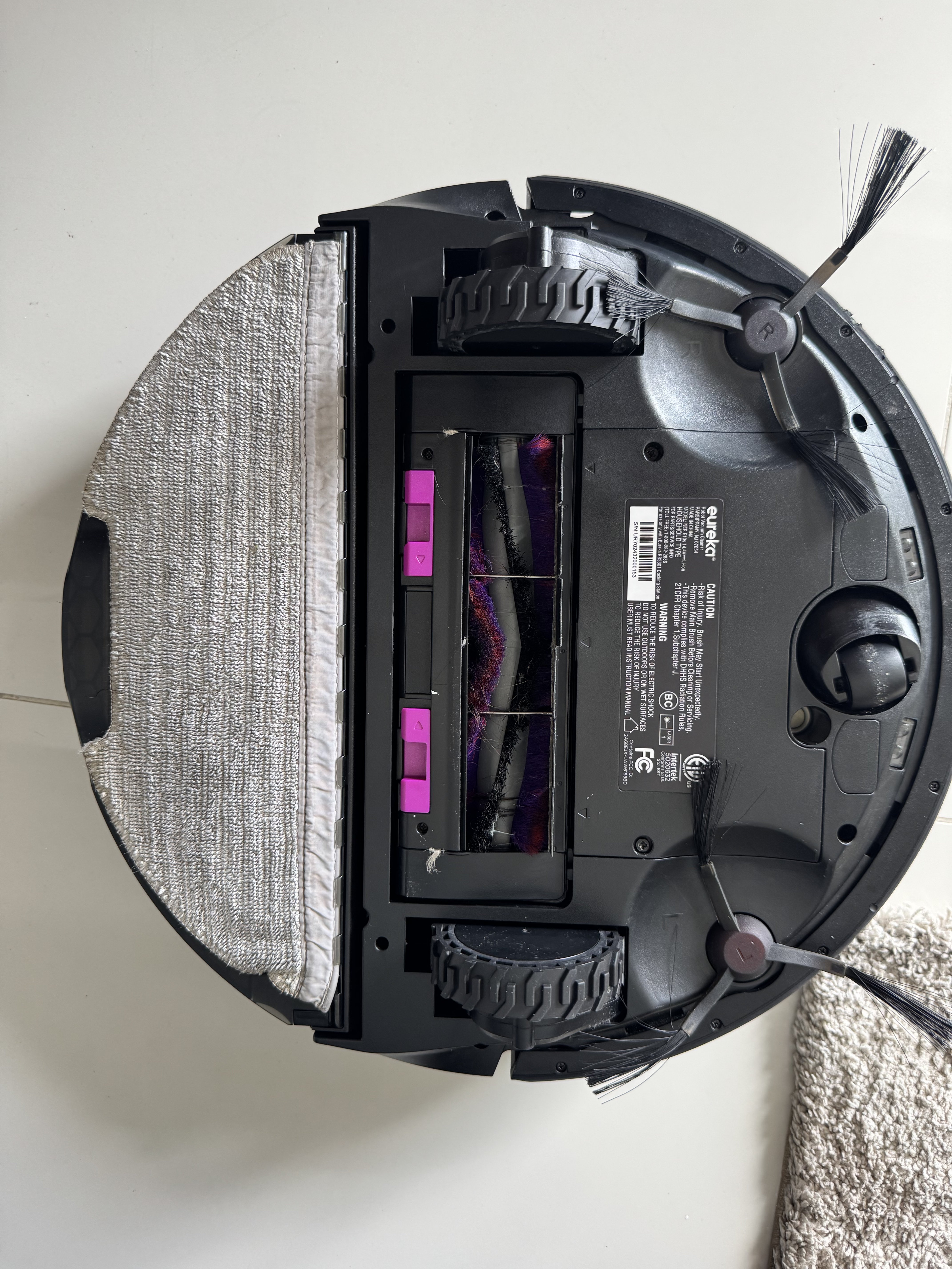 otros electronicos - Vendo Robot Aspirador y Trapeador Eureka E10S Como Nuevo, muy poco Uso!  0