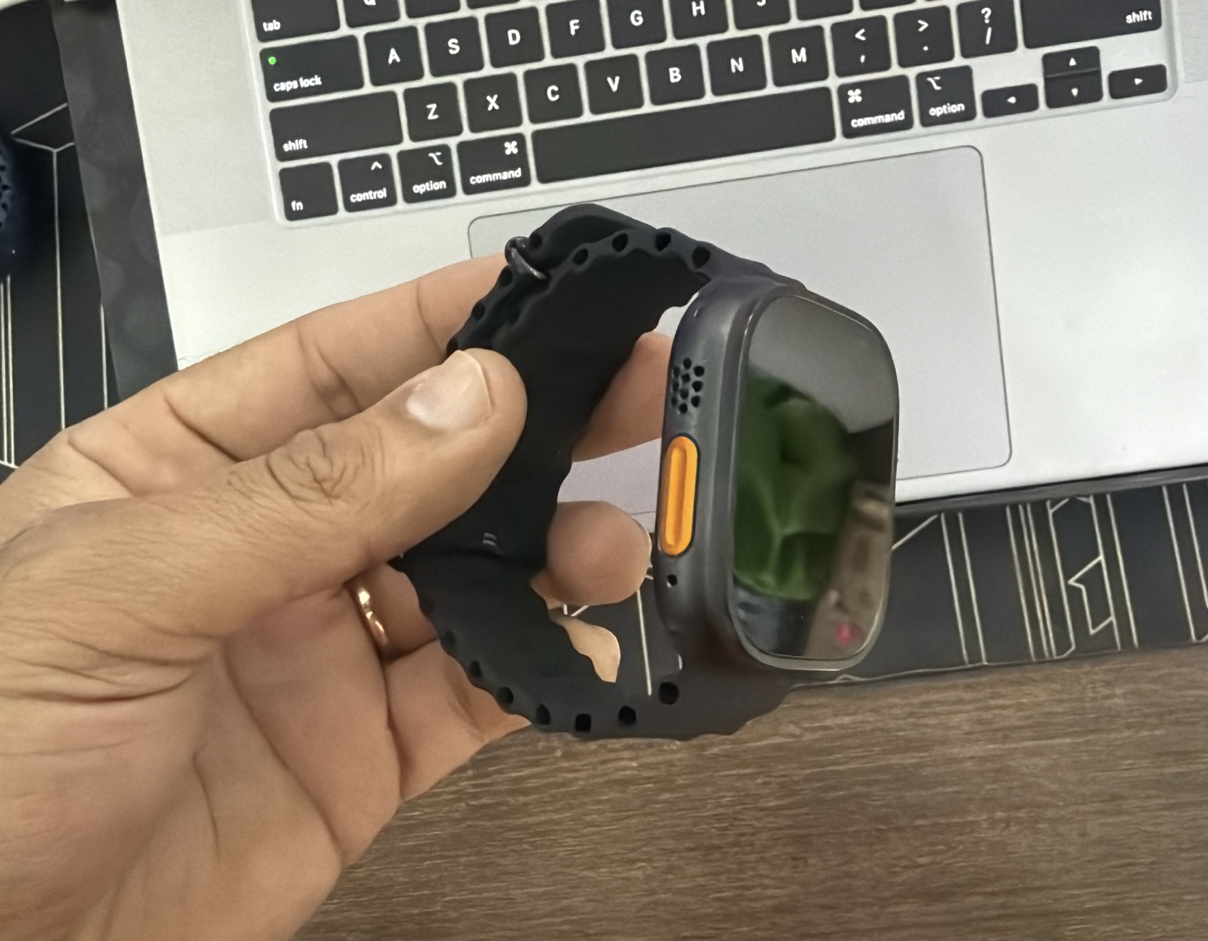 accesorios para electronica - Apple Watch Ultra 2 49mm Black Titanium, $ 35,900 1