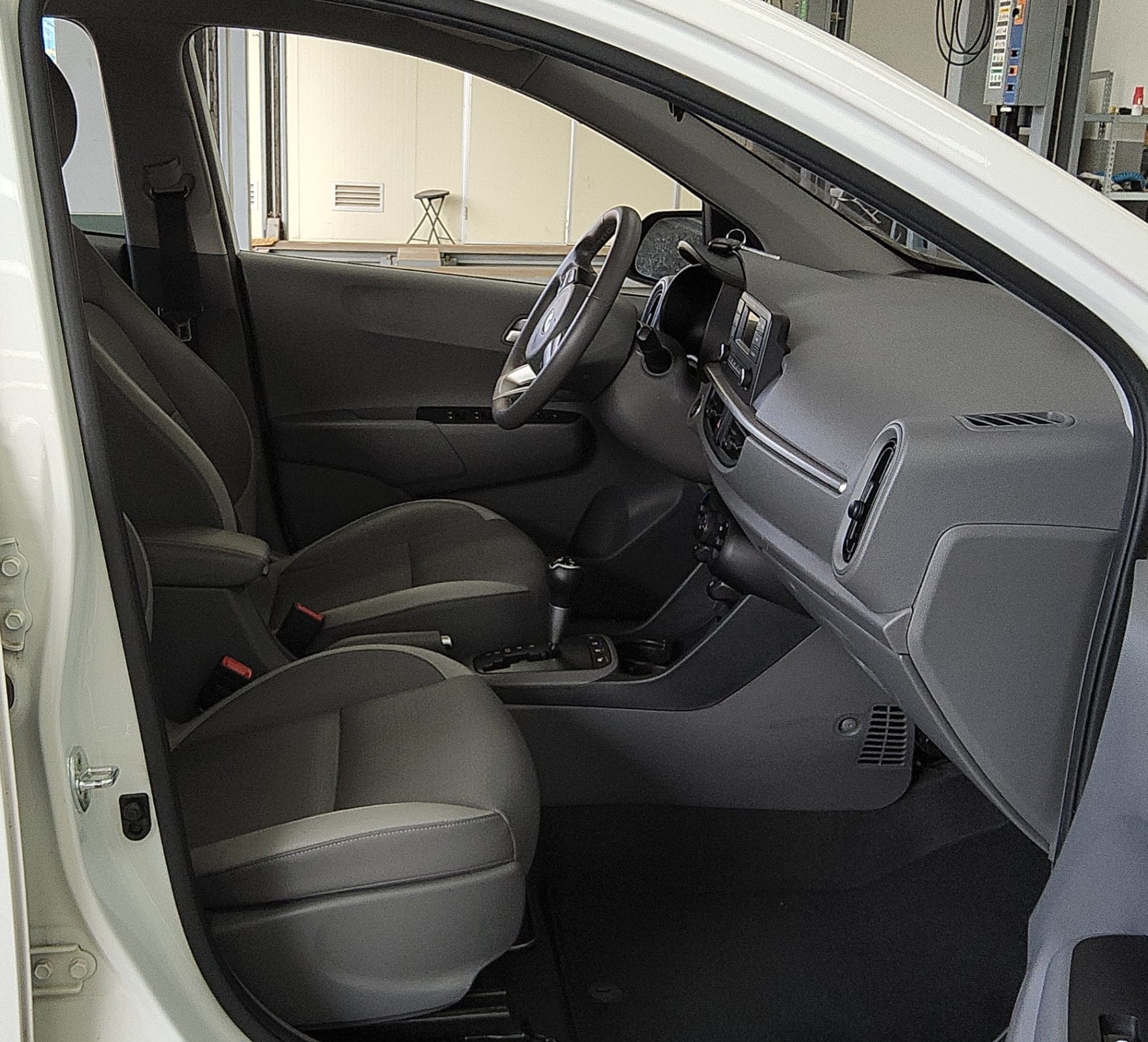 carros - KIA MORNING URBAN 2021 BLANCO 8