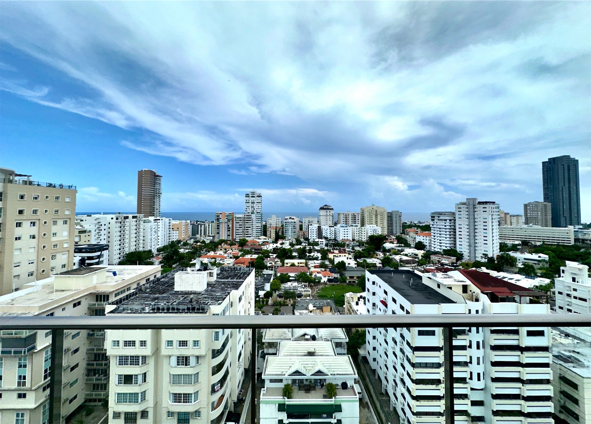 apartamentos - Apartamento en Venta en Los Cacicazgos 
US$585,000 4