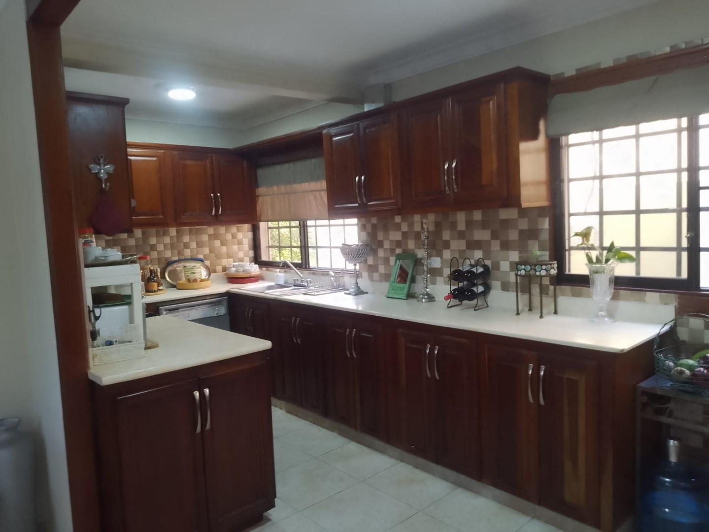 casas - Se Alquila Casa Amueblada en Altos de Arroyo Hondo III,  próximo al Jardín Botán 7