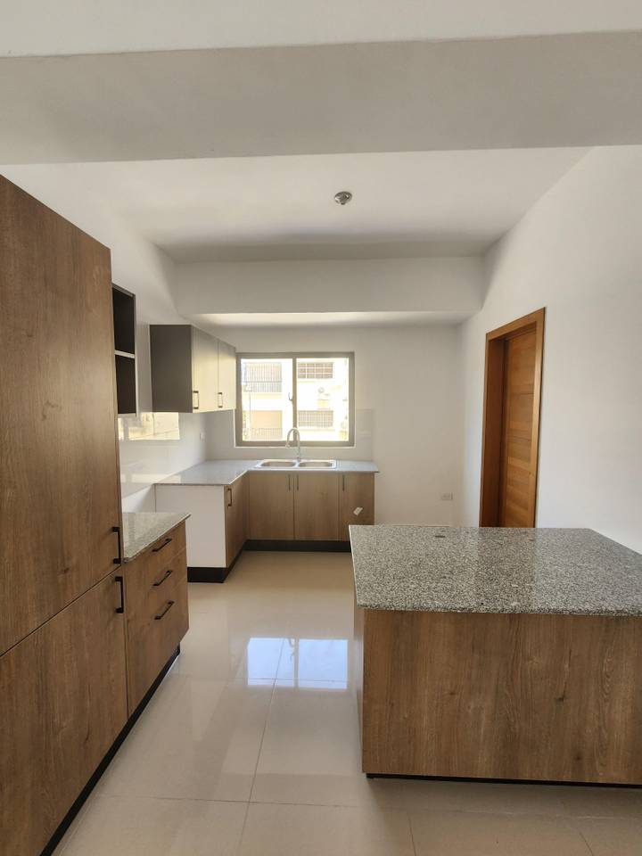 apartamentos - Apartamento en venta 2do nivel en jardines del sur 1