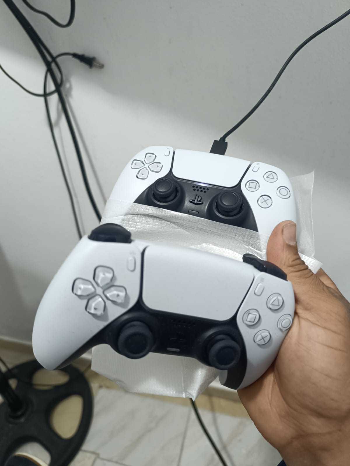 consolas y videojuegos - PlayStation Slim de un terabyte versión digital no disco usado como nuevo