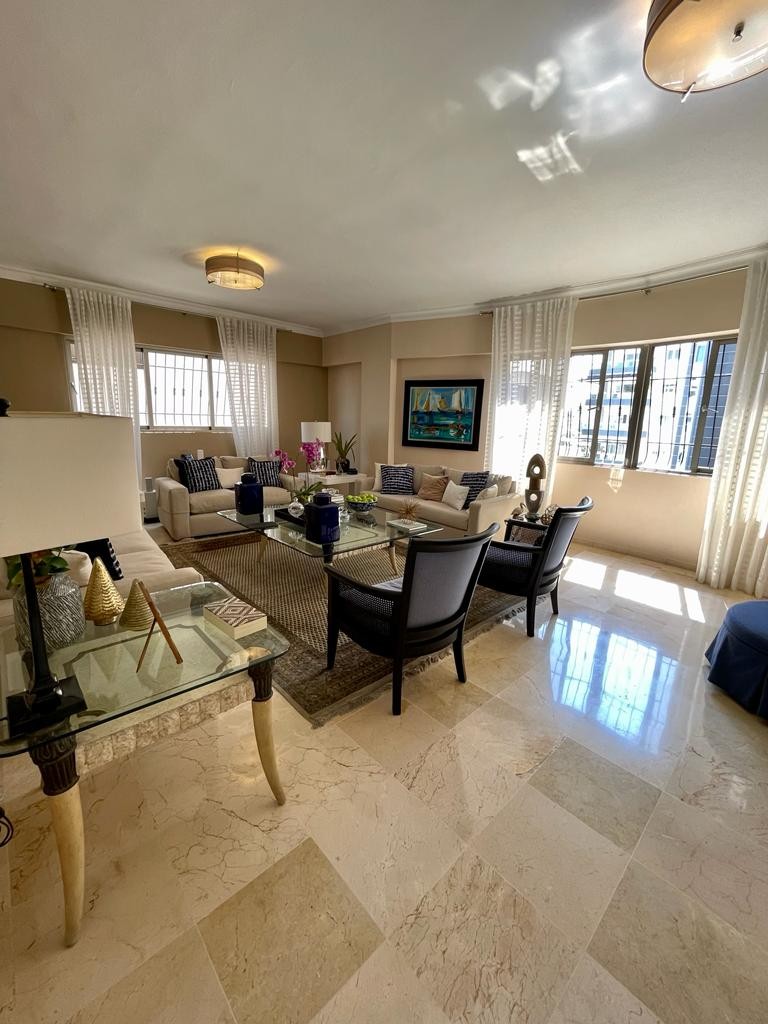 apartamentos - Se vende apartamento en Evaristo Morales 3