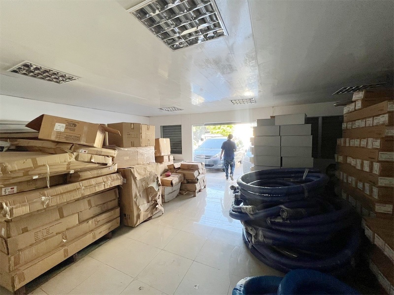 oficinas y locales comerciales - Nave en ensanche la Fe  2