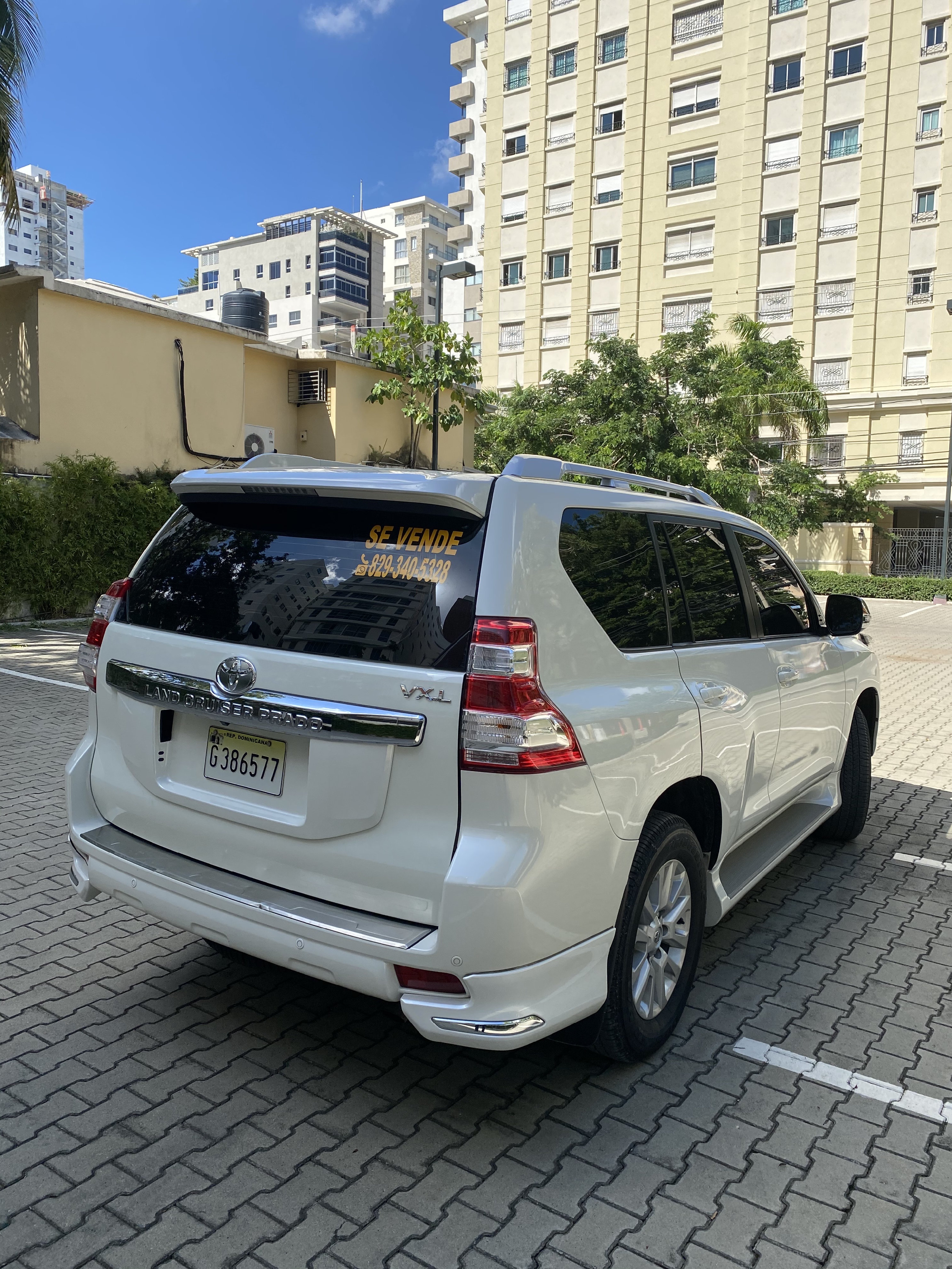 jeepetas y camionetas - Toyota Land Cruiser Prado VX-L En excelentes condiciones.  solo dueño desde 2017 3