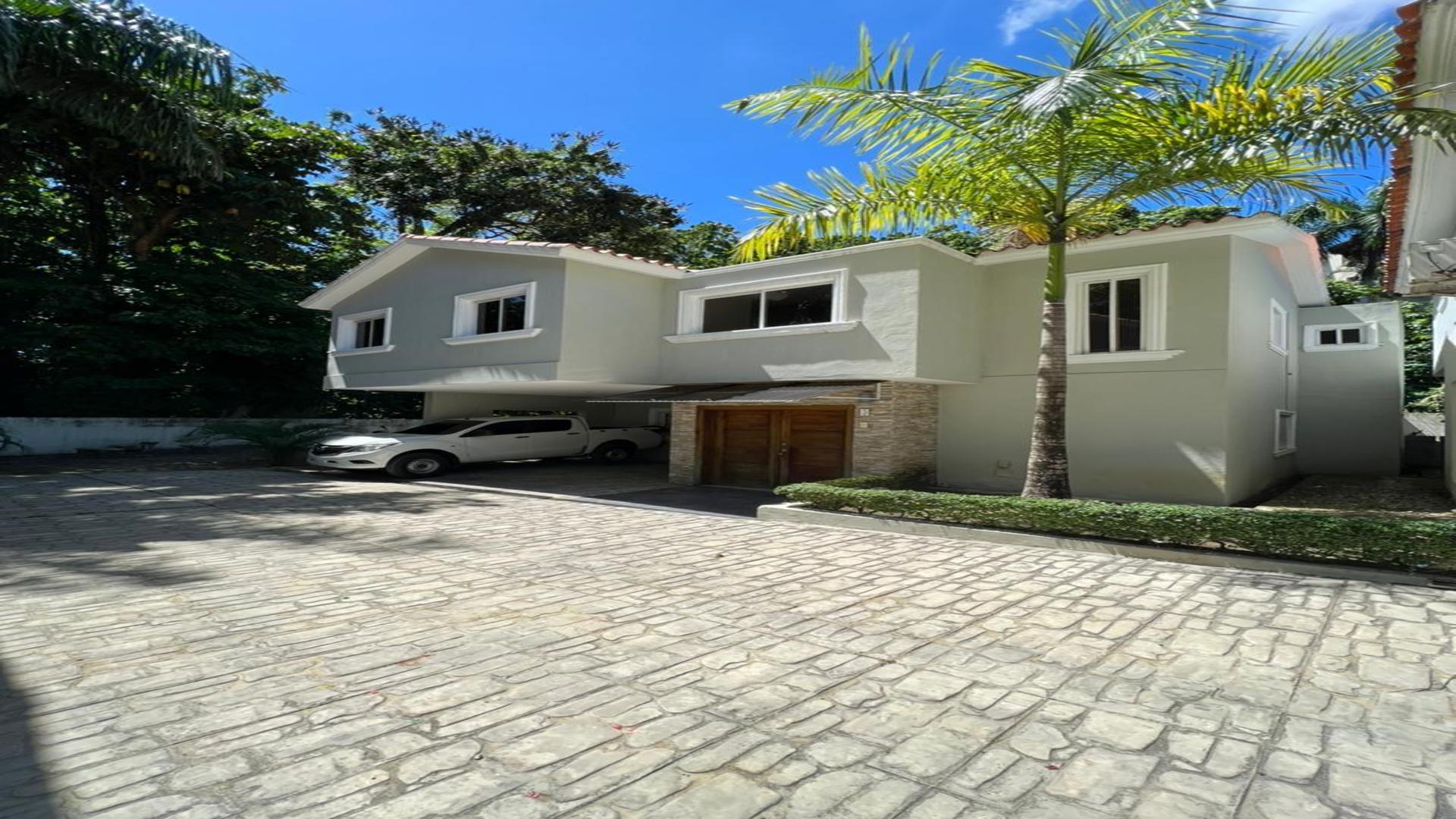 casas - vendo casa en arroyo hondo III 9
