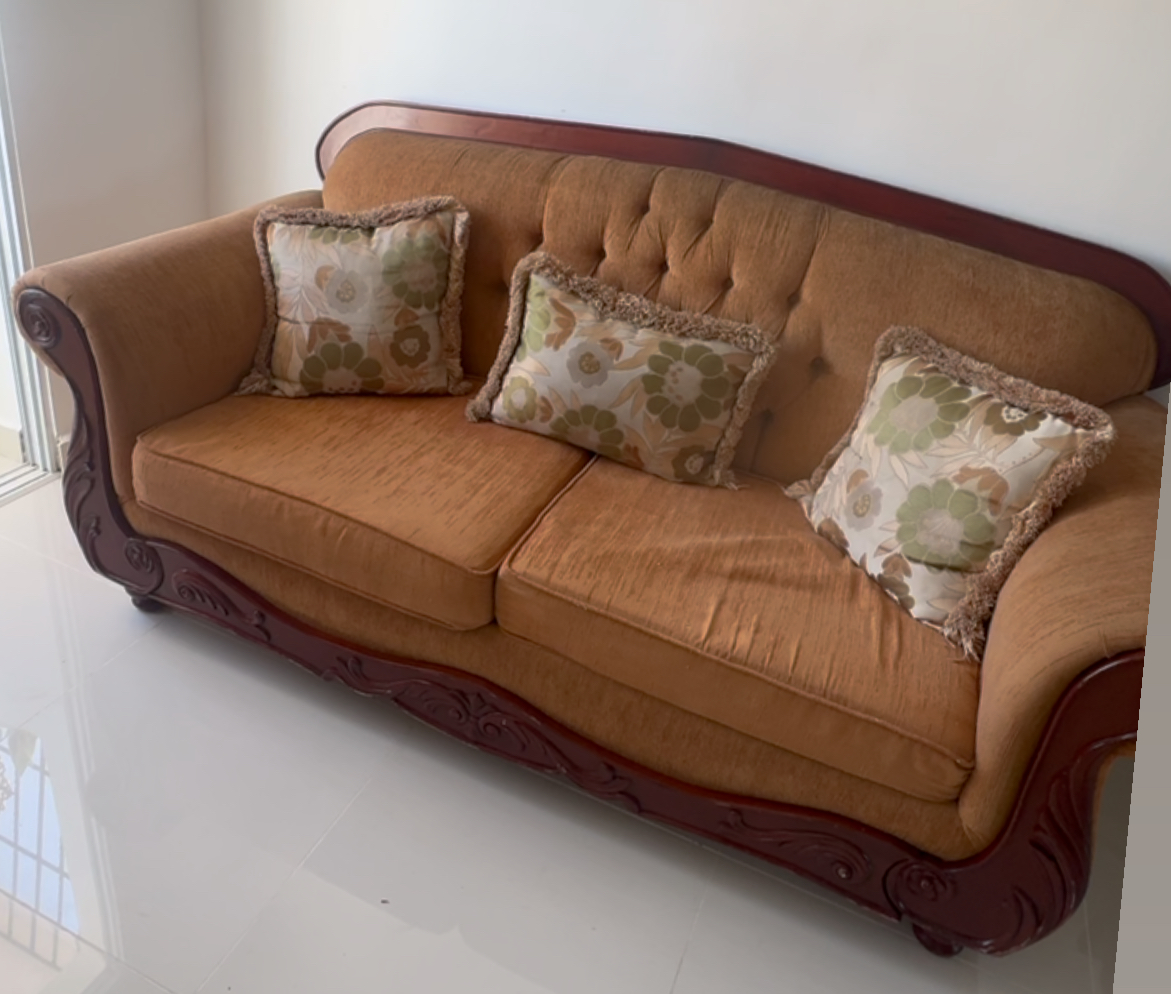 muebles y colchones - Mueble de tela y caoba grande 