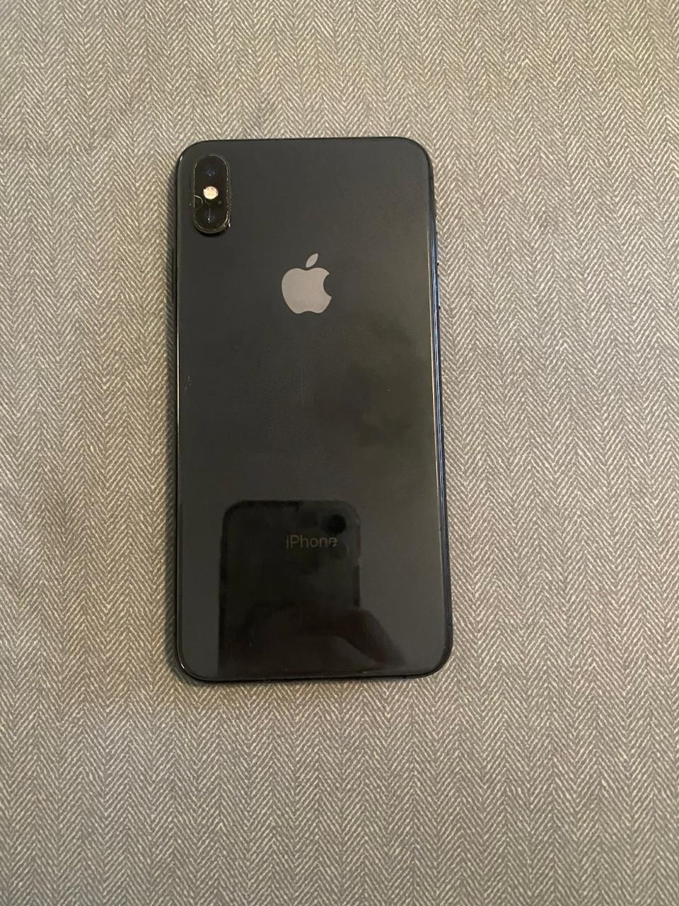 celulares y tabletas - Vendo iPhone XS max  3
