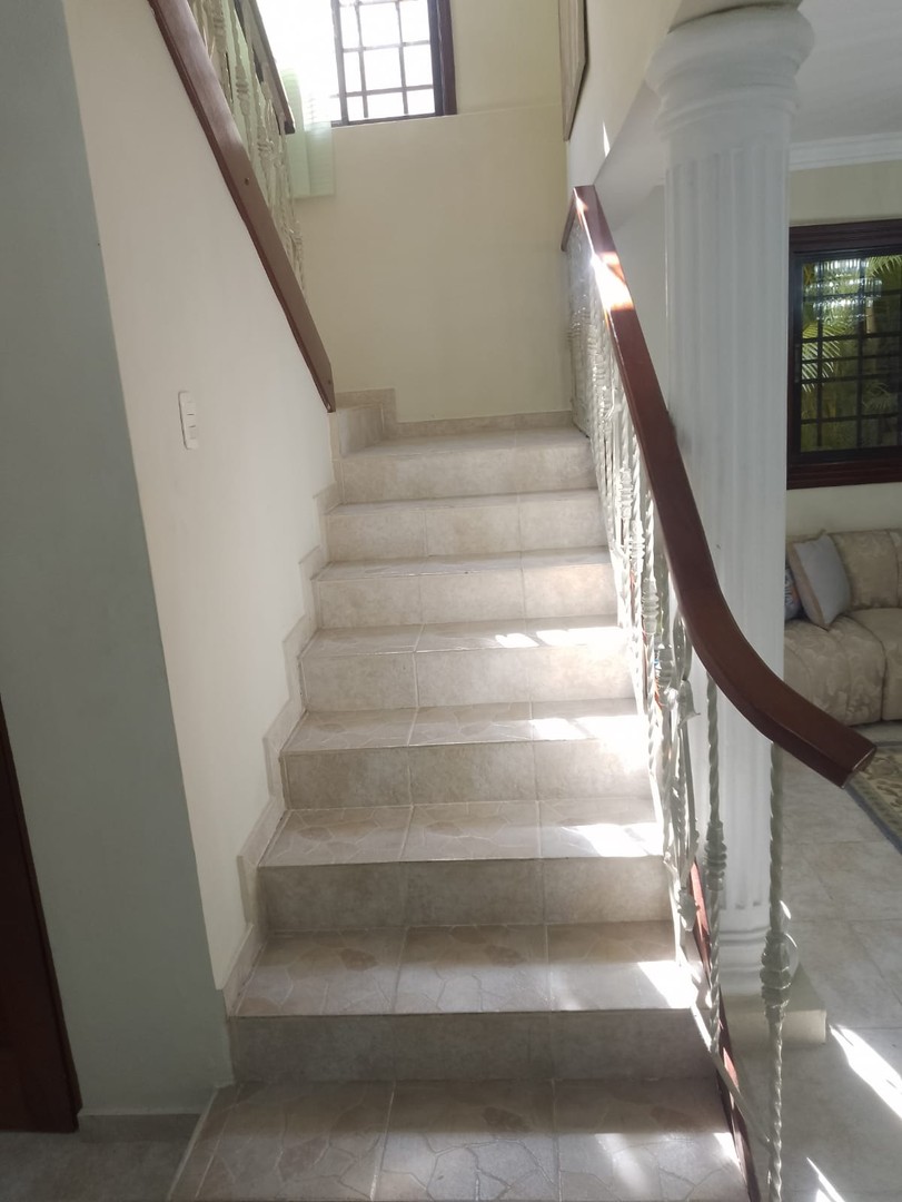 casas - Se Alquila Casa Amueblada en Altos de Arroyo Hondo III,  próximo al Jardín Botán 8