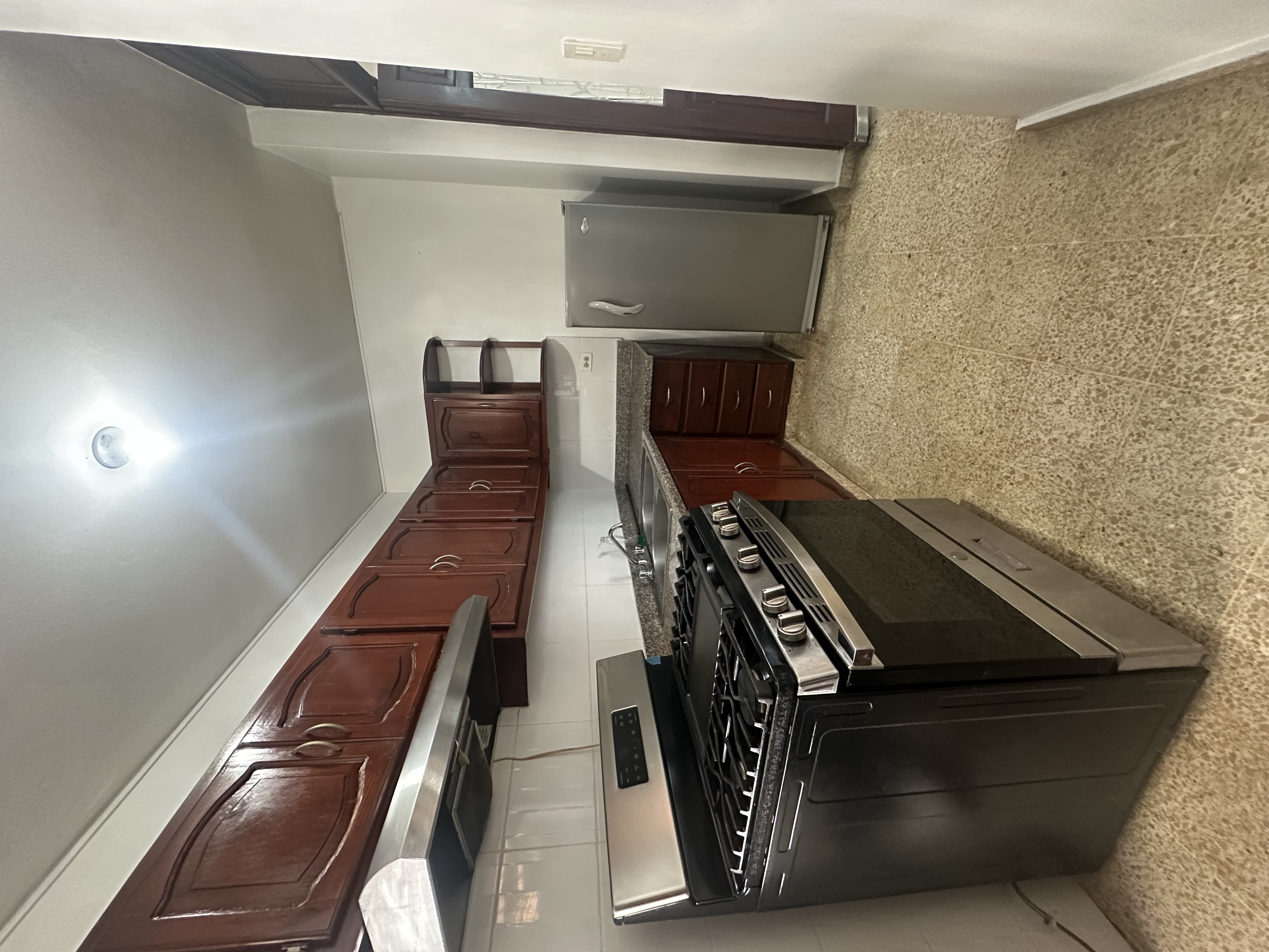 apartamentos - Alquiler de apartamento en la zona universitaria  1