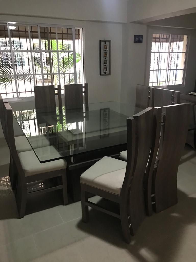 muebles y colchones - Juego de Comedor Cuadrado de 8 sillas y Credenza 1