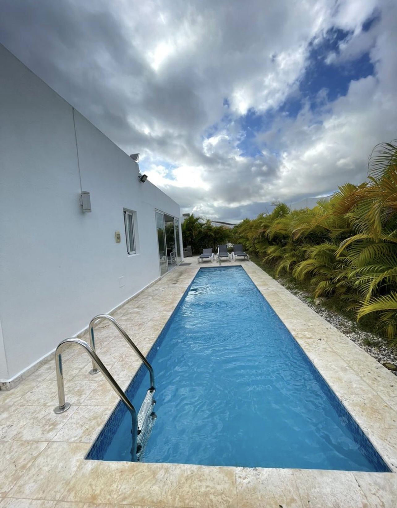 casas vacacionales y villas - HERMOSA VILLA AMUEBLADA VISTA CANA 0