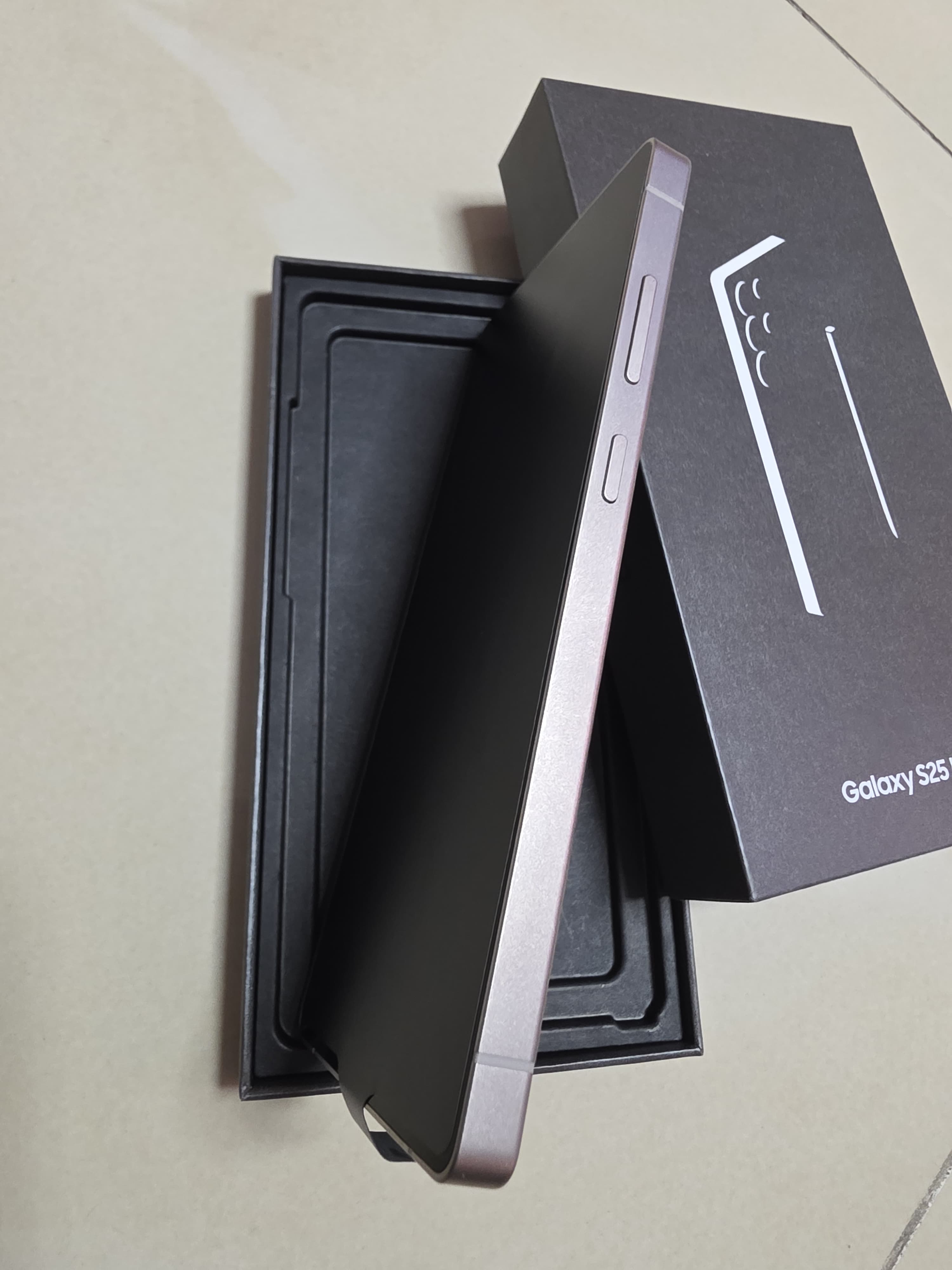 celulares y tabletas - Samsung Galaxy S25 Ultra 512GB  2