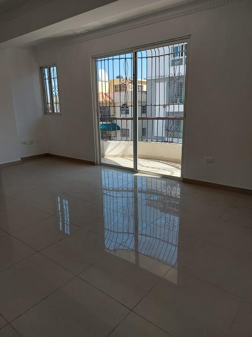 apartamentos - ¡MIRADOR NORTE! IMPECABLE CLÁSICO APARTAMENTO AMPLIAS HABITACIÓNES BUEN UBICADO 1