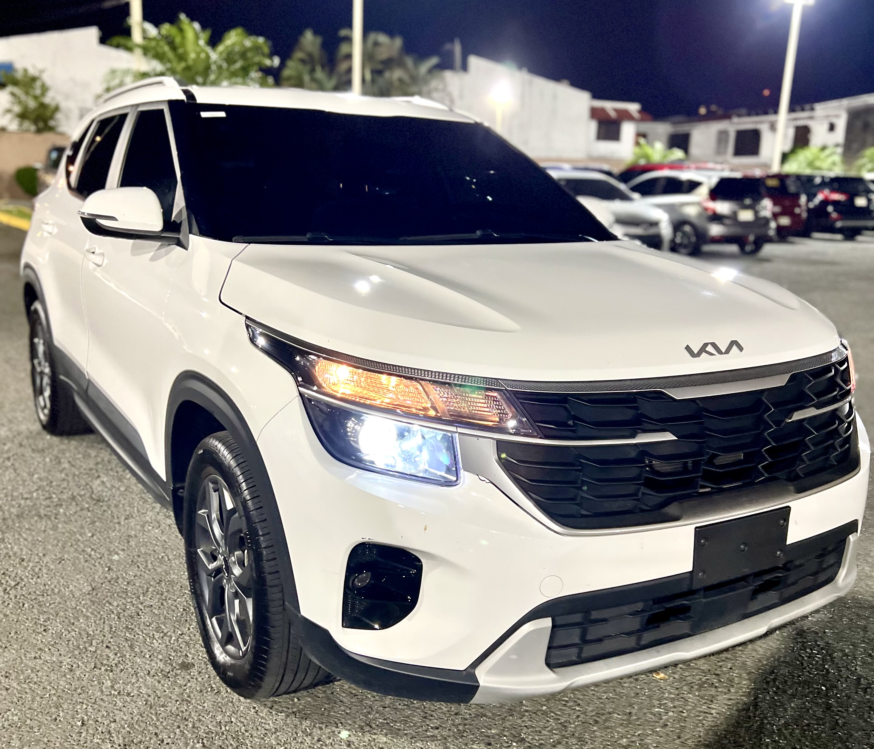jeepetas y camionetas - EXTRAORDINARIO VEHICULO KIA SELTOS 2024  1