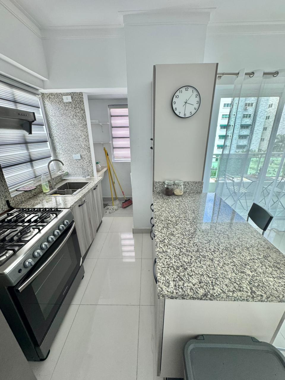 apartamentos - Apartamento en Alquiler Amueblado EVARISTO MORALES 8