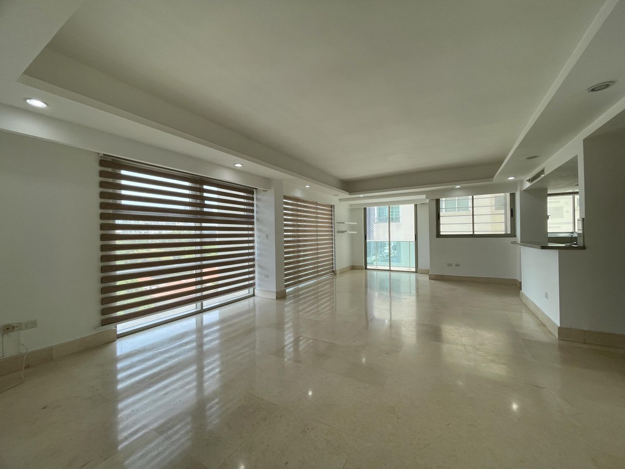 apartamentos - Alquiler de apartament con línea blanca ,piantini  2