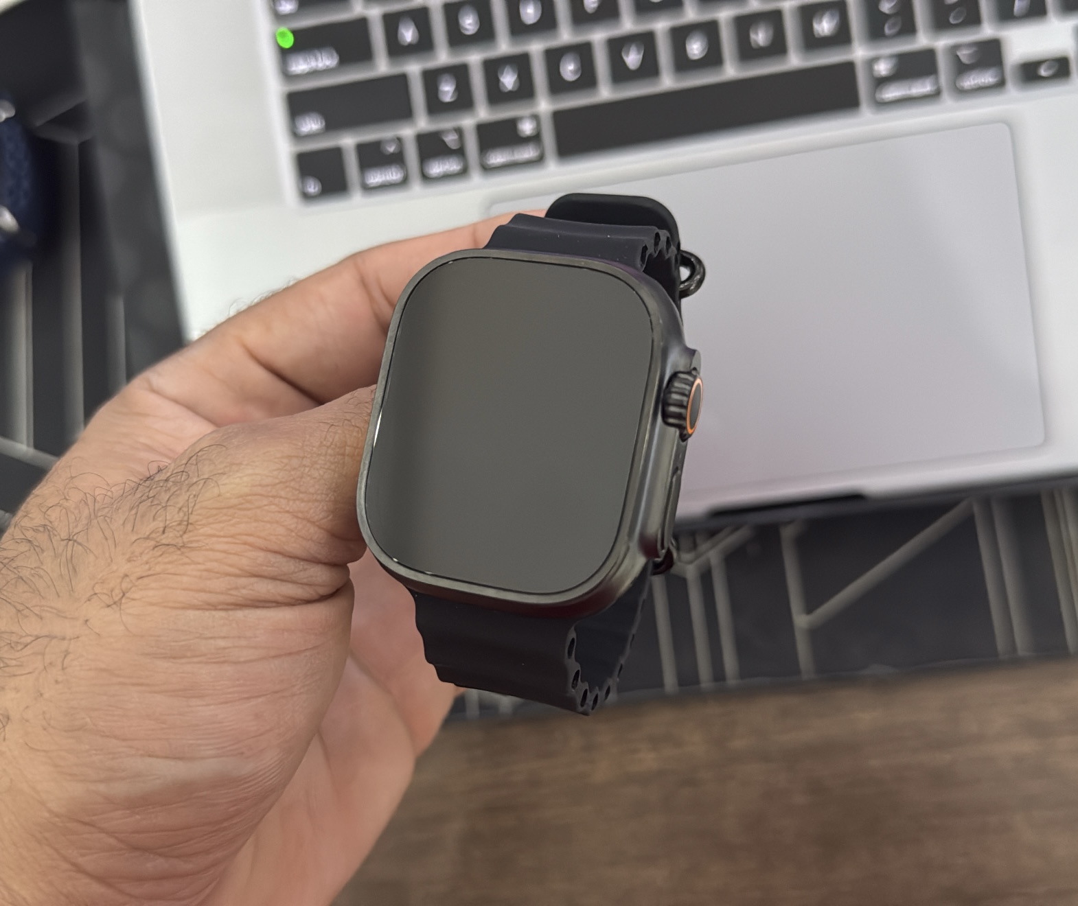 accesorios para electronica - Apple Watch Ultra 2 49mm Black Titanium, $ 35,900 2