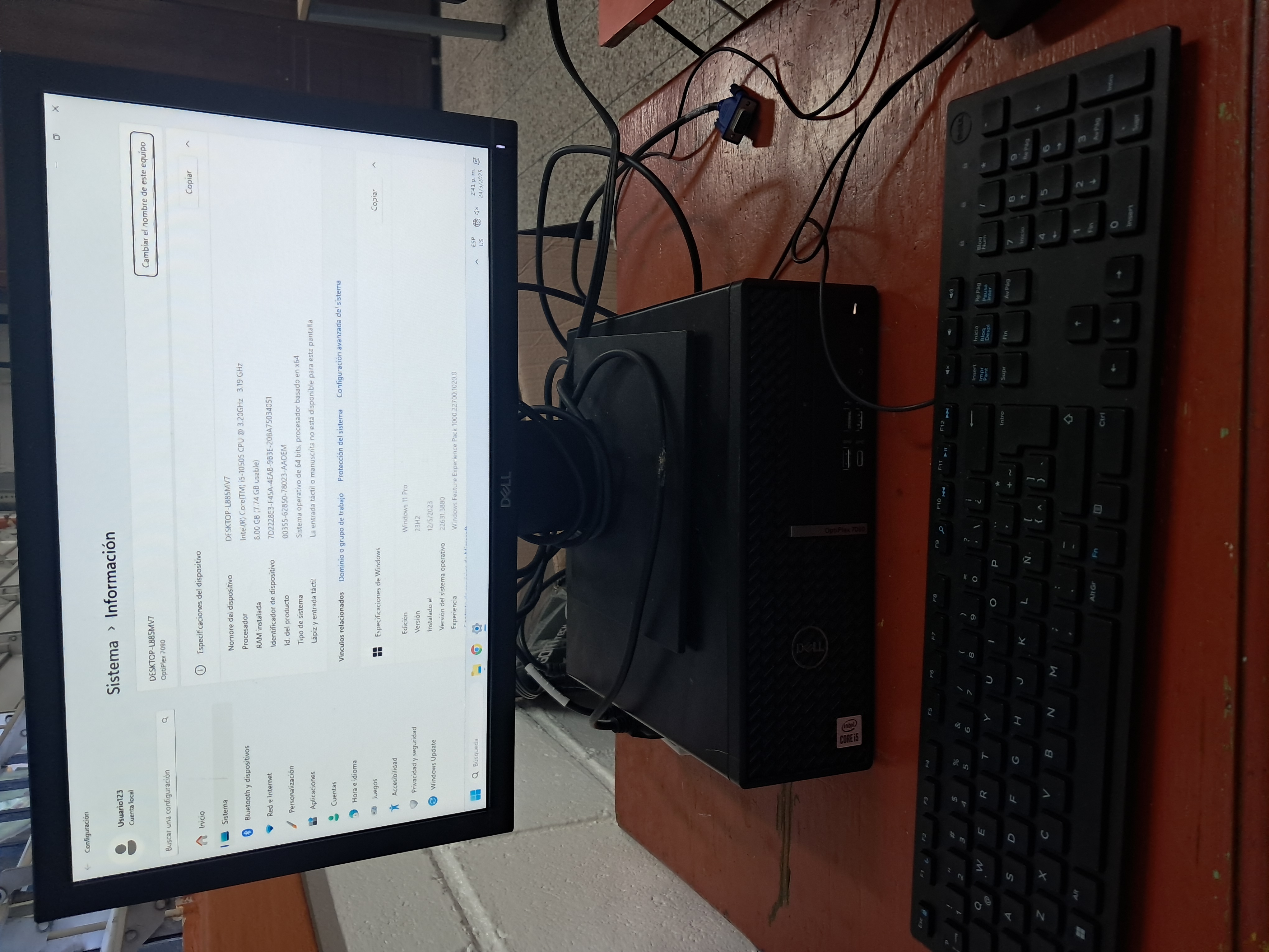 computadoras y laptops - PC DELL OPTIPLEX 7090 y PC CLON RD$7,000.00