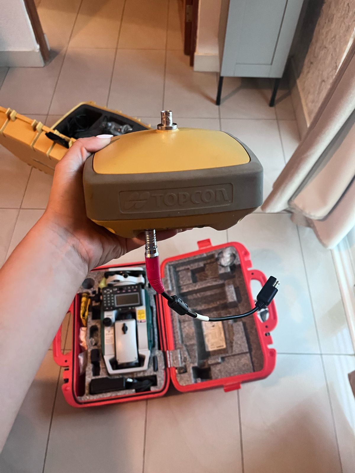 equipos profesionales - De oportunidad!! Vendo GPS marca Topcon HIPER VR,estación total SOKKIA SET650RX. 1