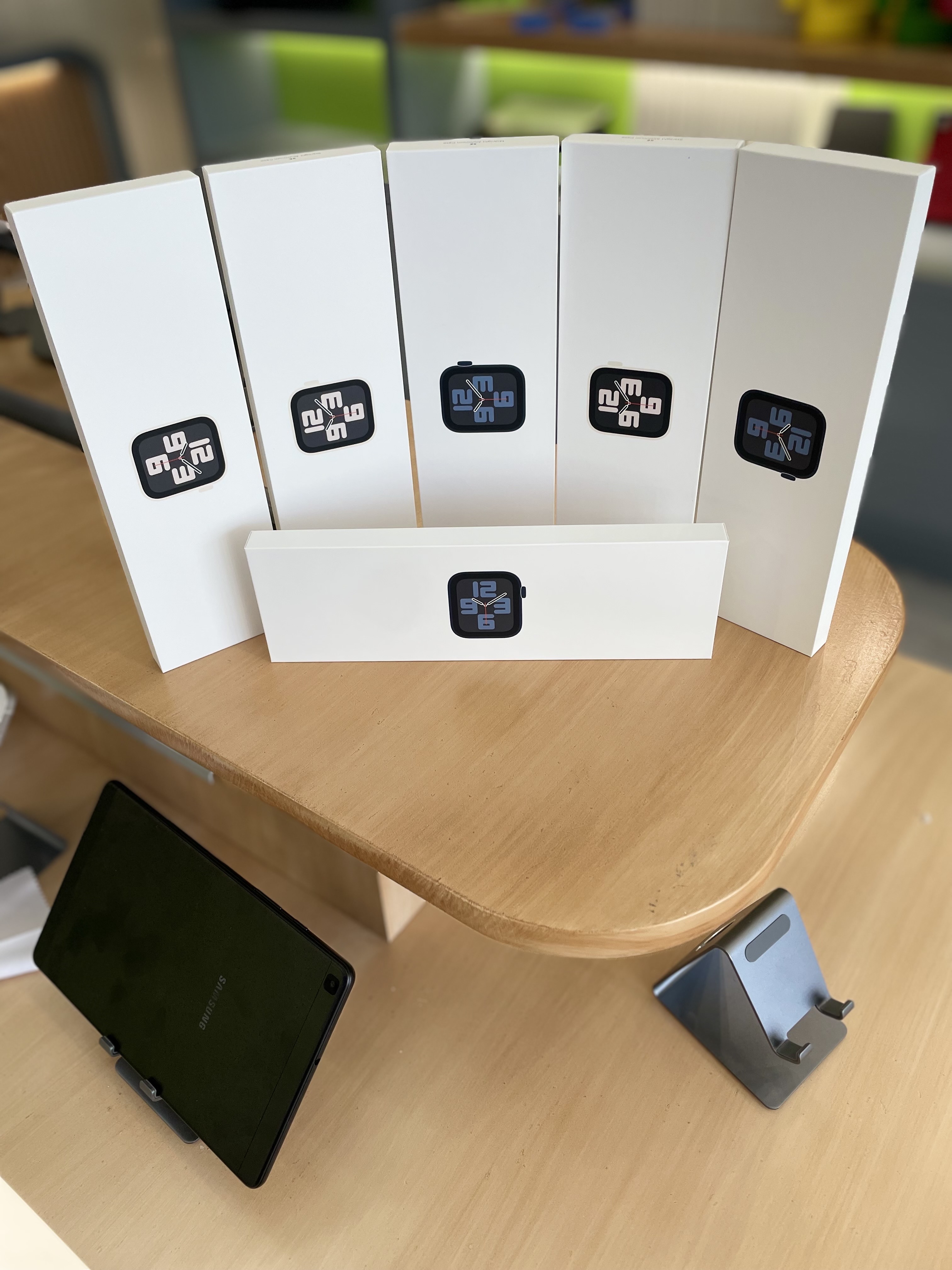 otros electronicos - APPLE WATCH SE (2DA GENERACIÓN) 40MM$14,500 3