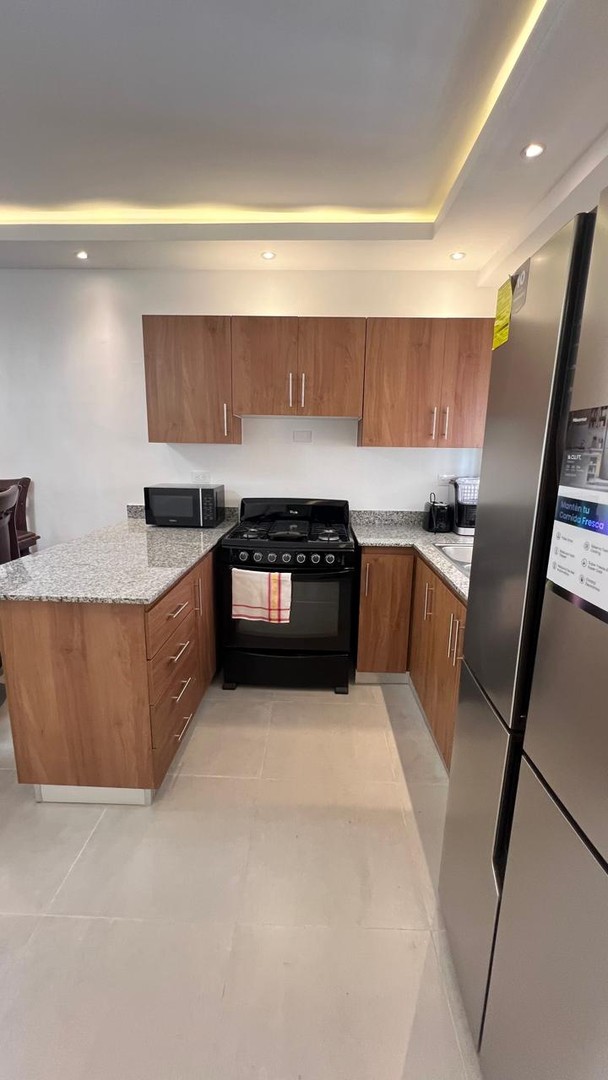 apartamentos - Se alquila Hermoso apartamento nuevo amueblado, en Brisas de las colinas 4 3