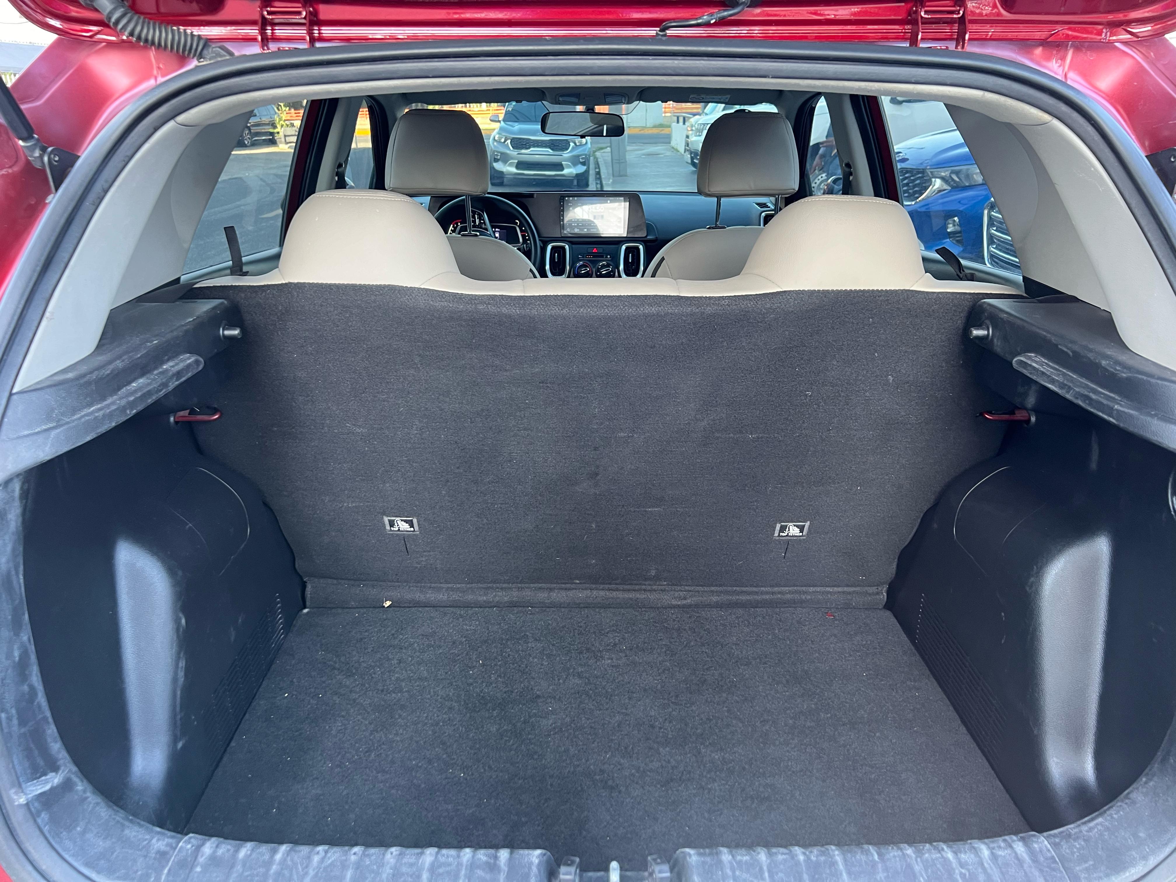 jeepetas y camionetas - KIA SONET 2022 INTERIOR EN PIEL 7