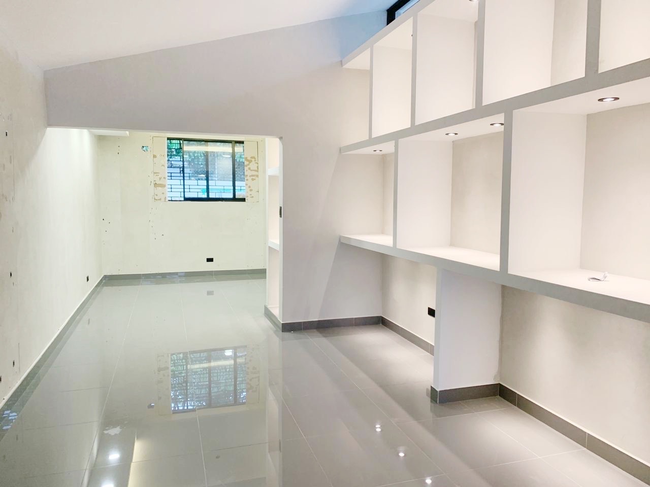 oficinas y locales comerciales - Local primer nivel prados  3