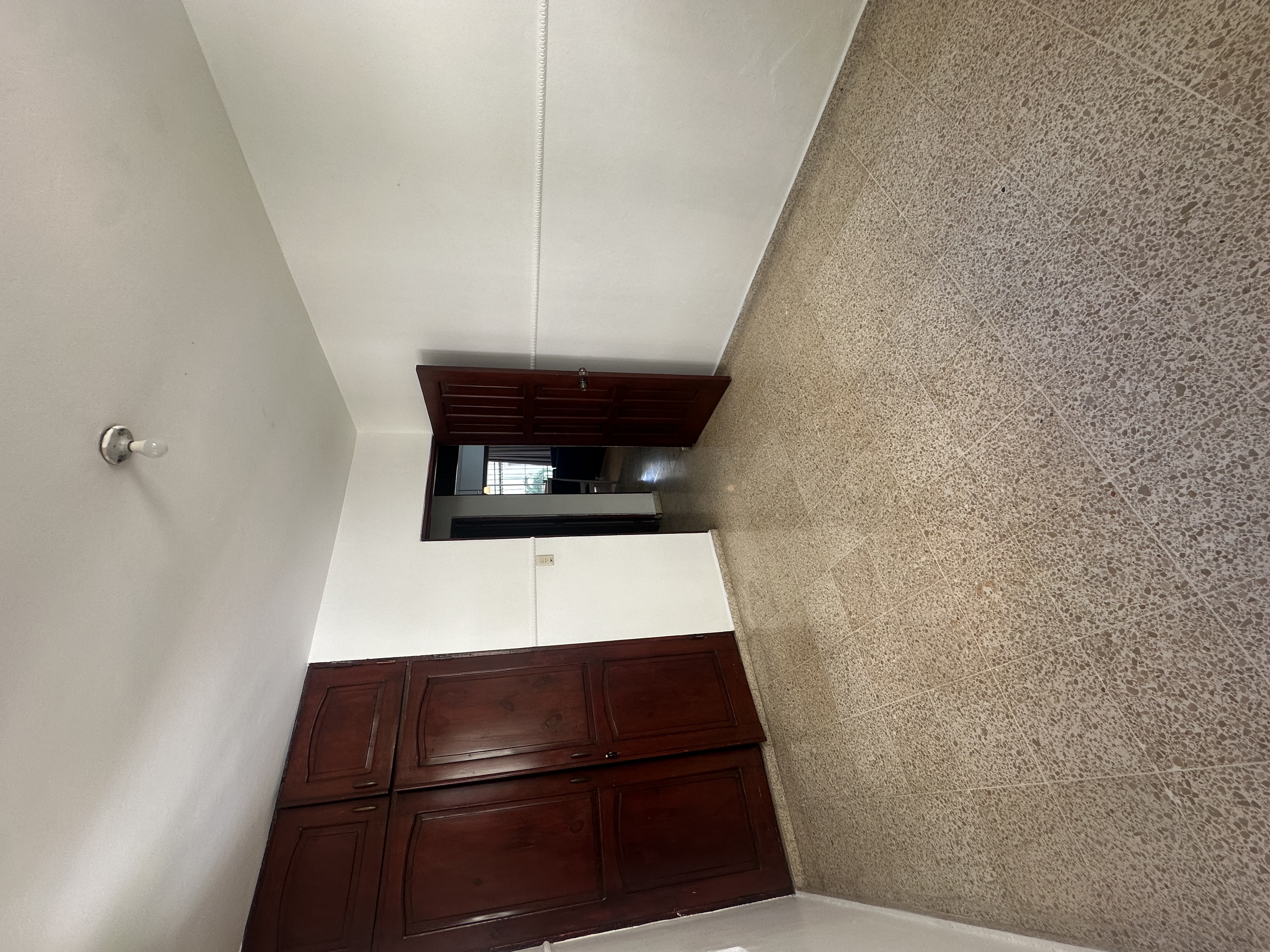 apartamentos - Alquiler de apartamento en la zona universitaria  2
