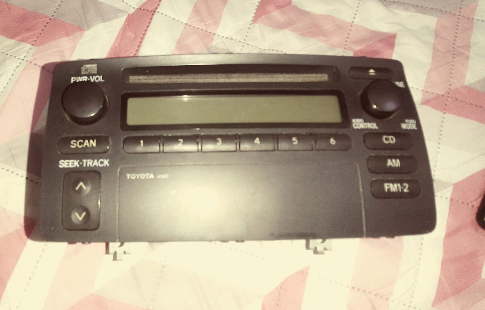 repuestos - radio original Toyota Corolla 2004 como nuevo 0