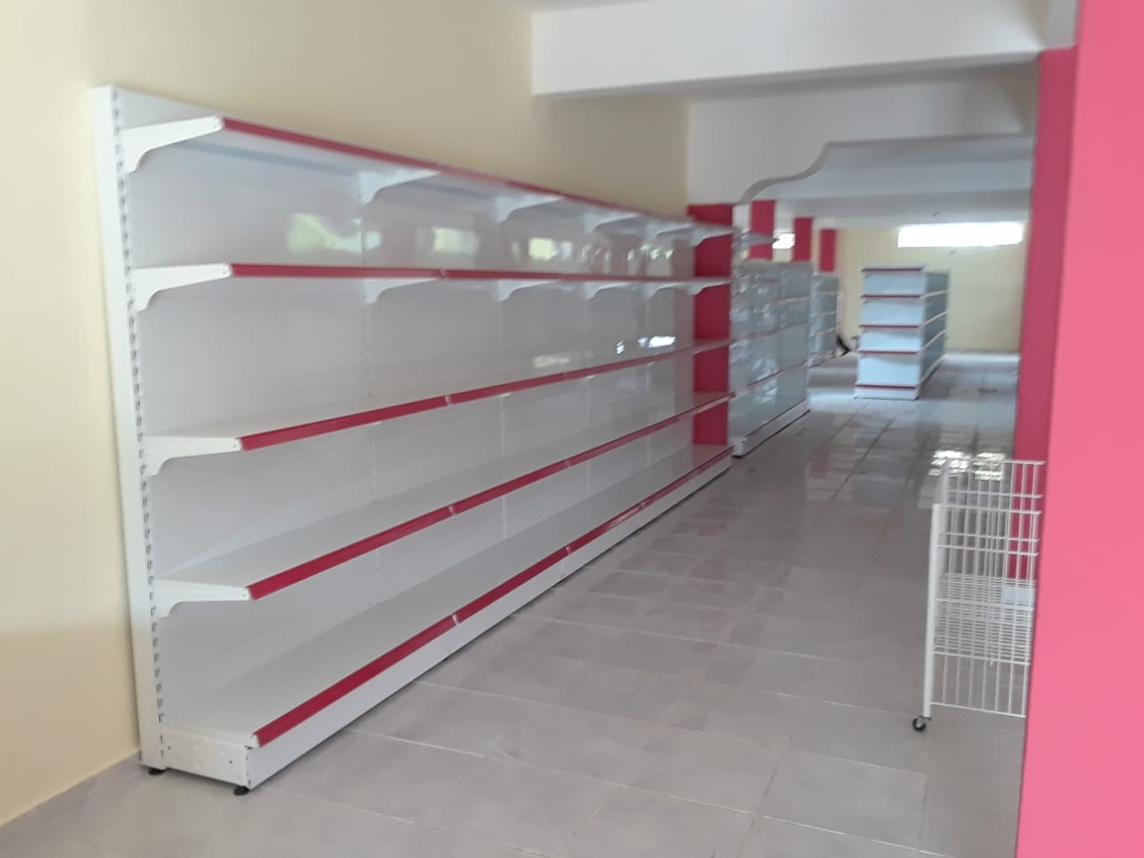 equipos profesionales - Estanterias de pared para exhibicion de mercancias
