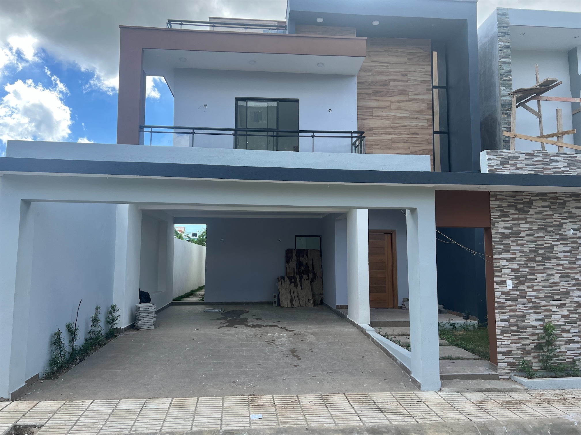 casas - Venta de casa de lujo autopista de san Isidro prado oriental Santo Domingo  0