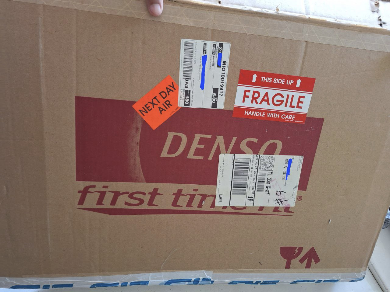 repuestos - Condensador aire marca Denso. Toyota Corolla 2003 al 2008.