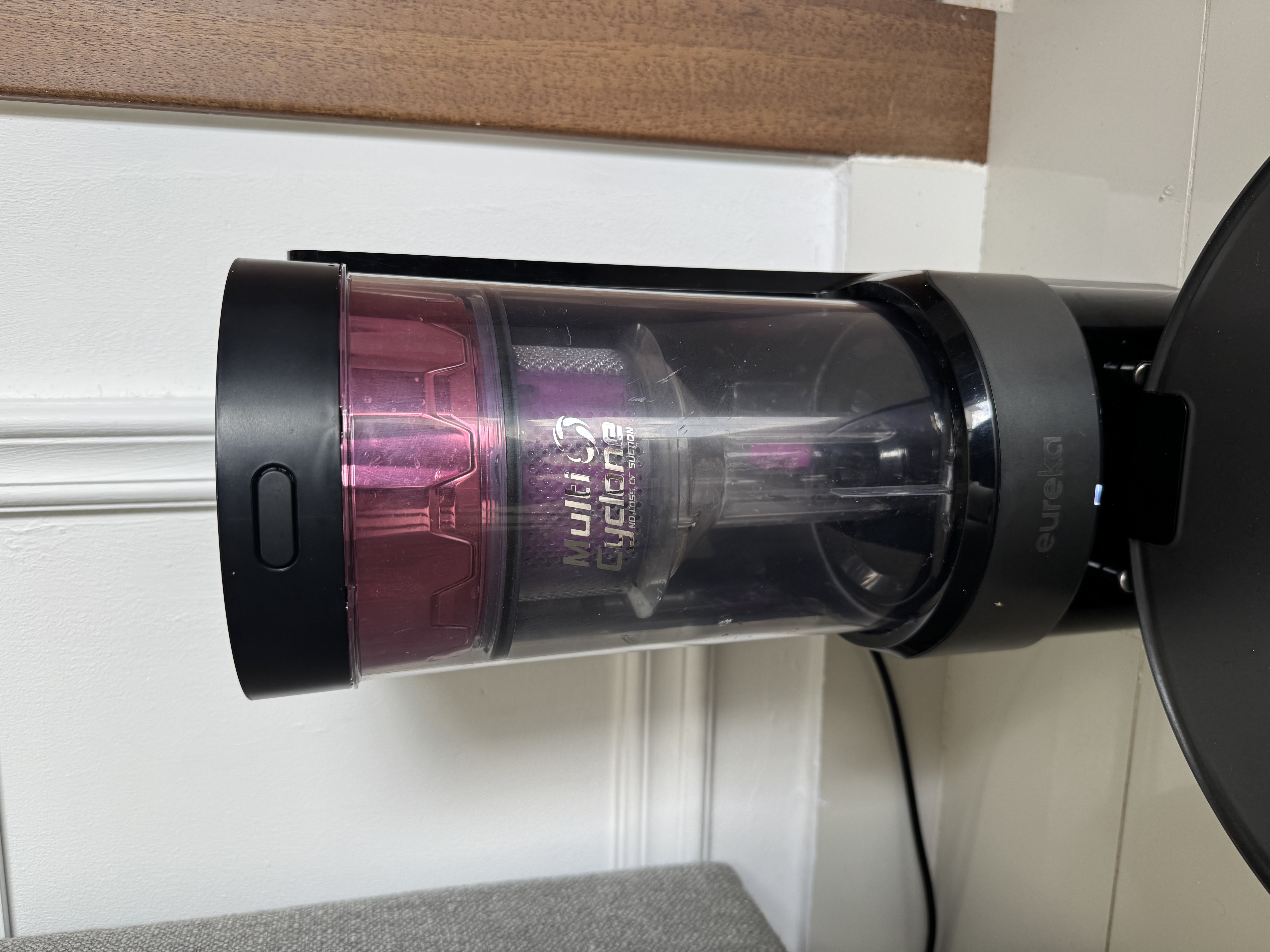 otros electronicos - Vendo Robot Aspirador y Trapeador Eureka E10S Como Nuevo, muy poco Uso!  3