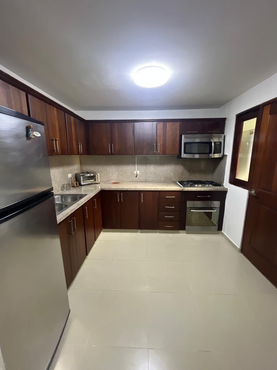 apartamentos - ALQUILO MODERNO APARTAMENTO AMUEBLADO en Bella Vista!
