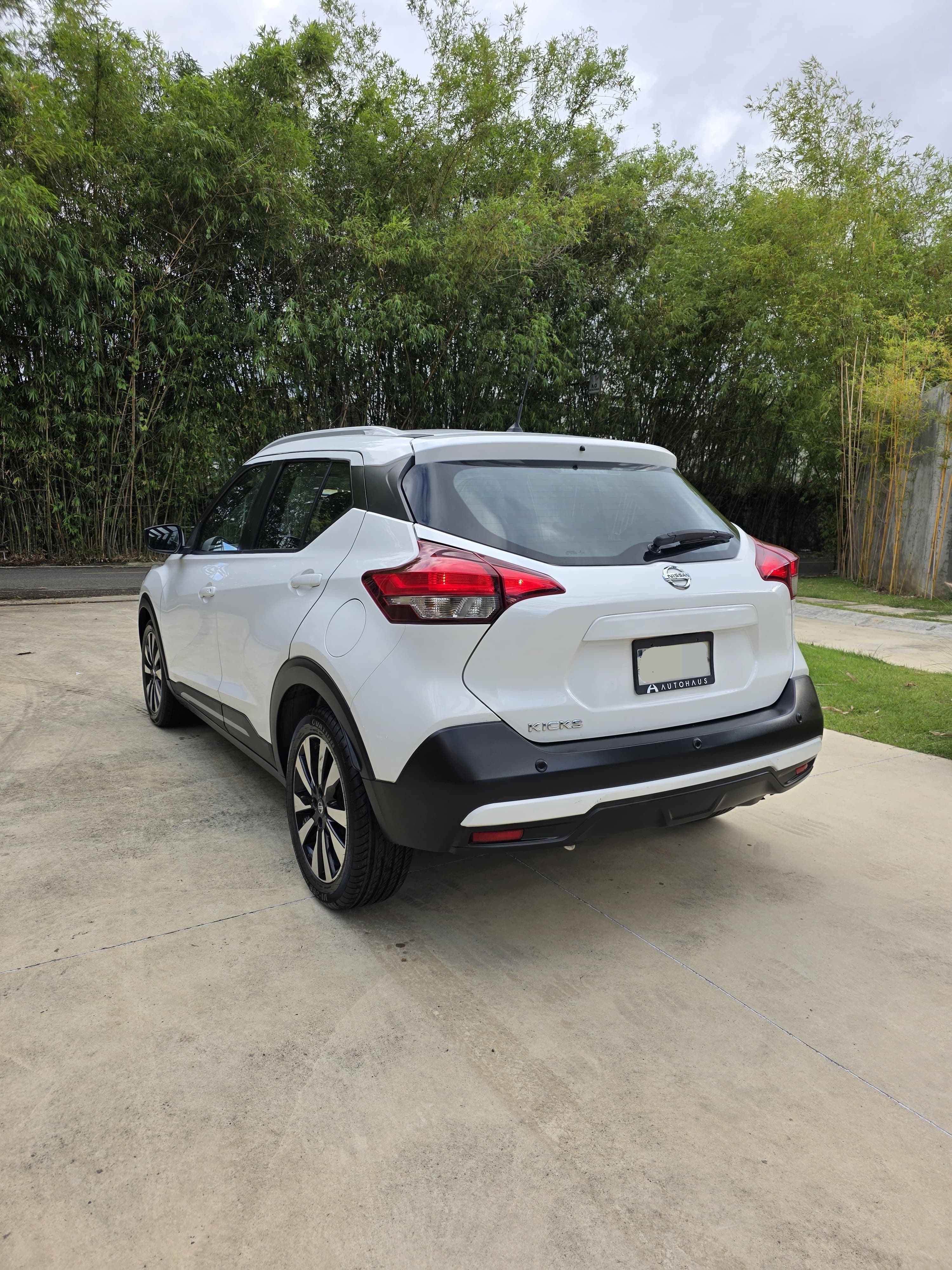 jeepetas y camionetas - NISSAN KICKS 2020 4