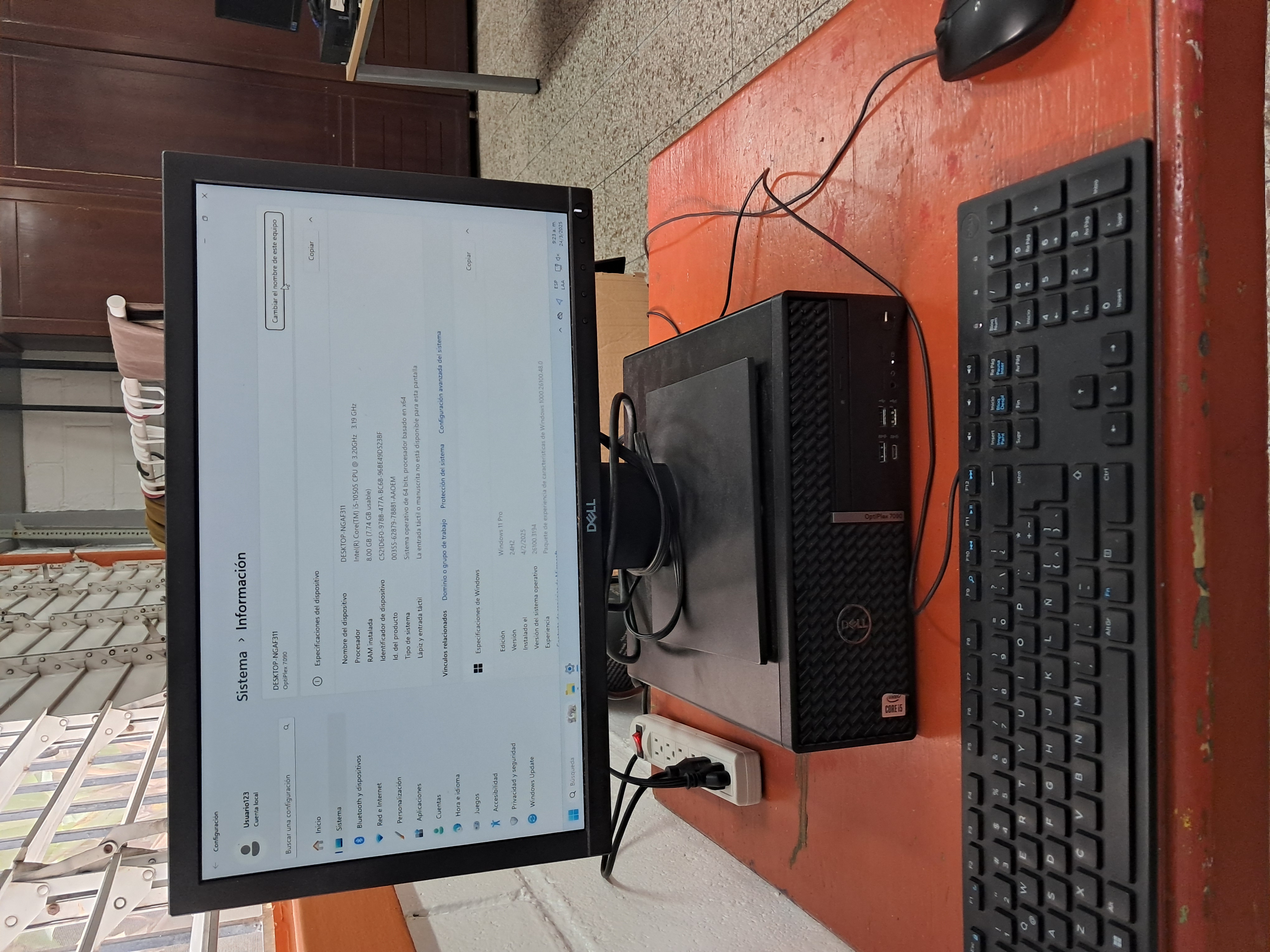 computadoras y laptops - PC DELL OPTIPLEX 7090 y PC CLON RD$7,000.00 1