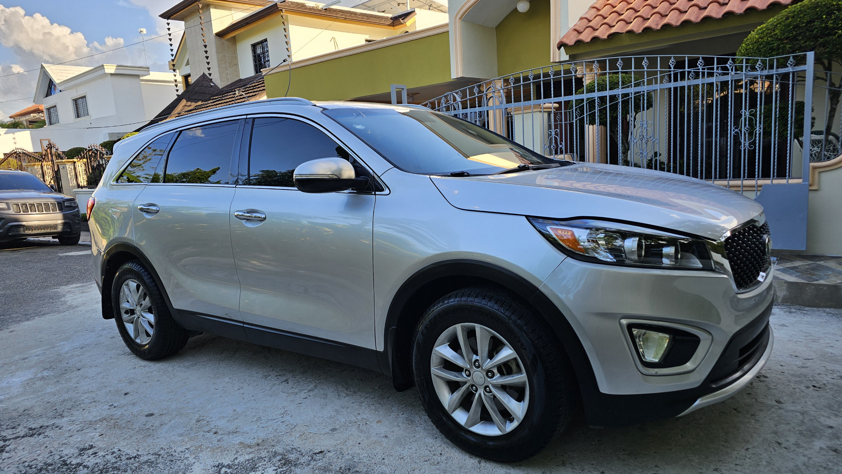 jeepetas y camionetas - Vendo Kia Sorento 2016 3