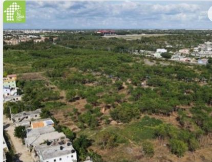 solares y terrenos - Terreno en venta en la autopista las Americas 