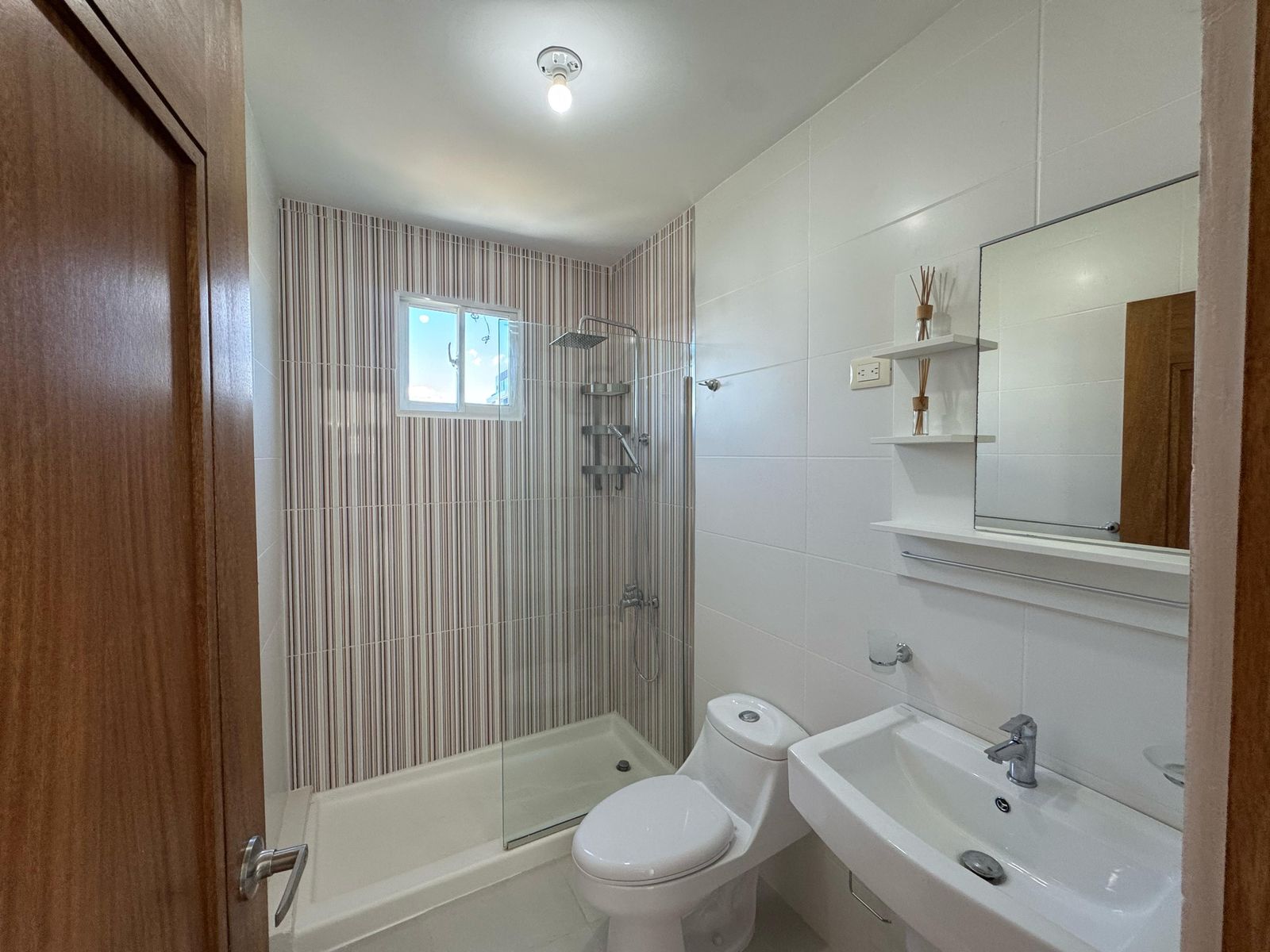 apartamentos - Alquiler hermoso apartamento en Residencial Loira 6