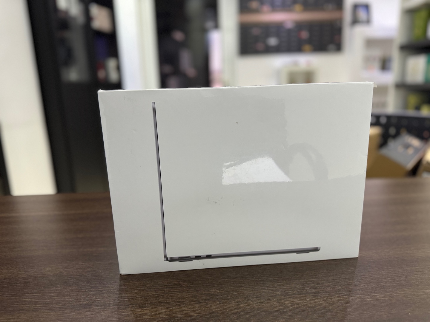 computadoras y laptops - MacBook Air 2022 13.6 inch M2 Apple Chip | 256GB | 8GB RAM Nueva  0