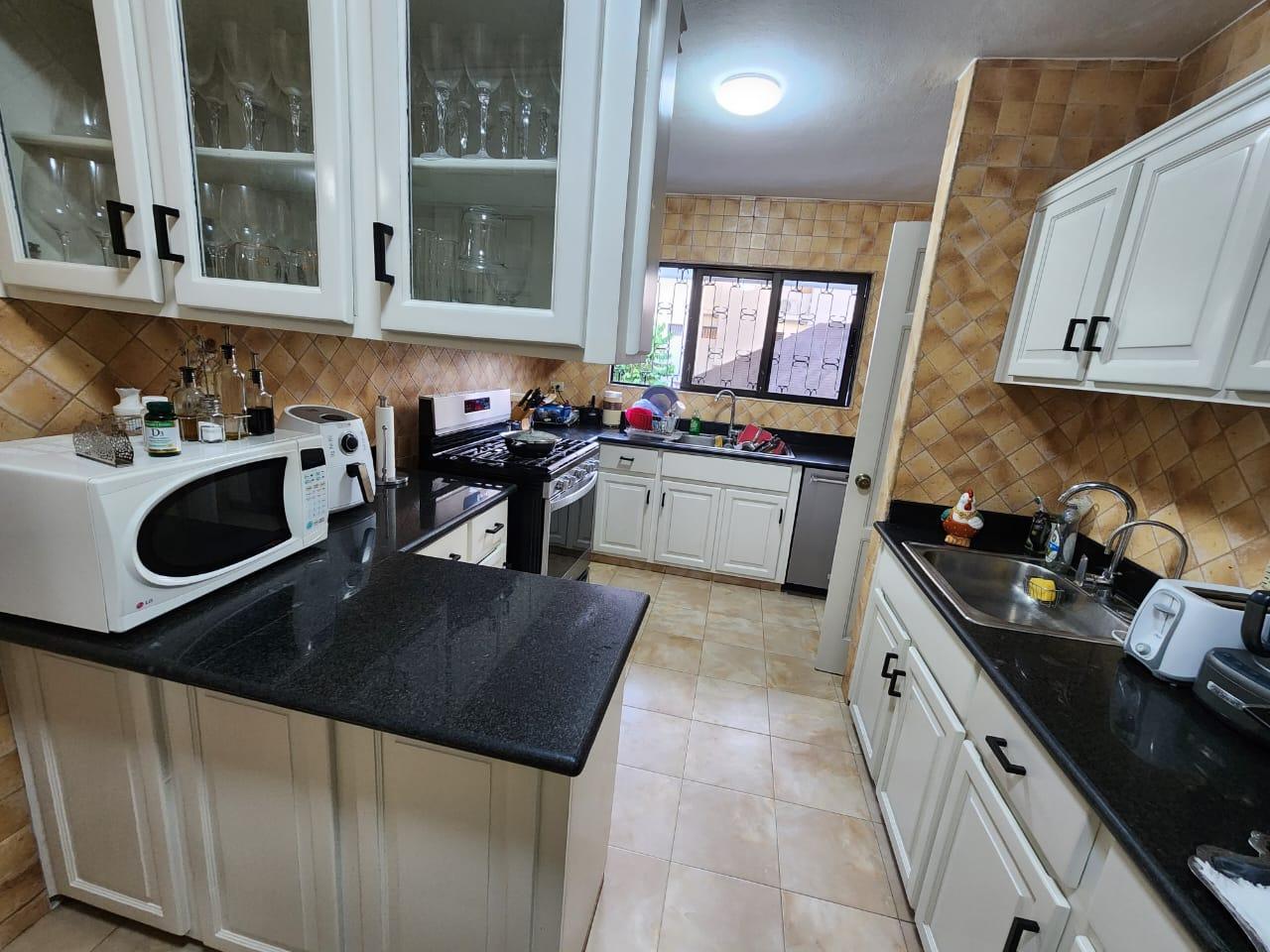 apartamentos - Se vende amplio apartamento en Piantini 3